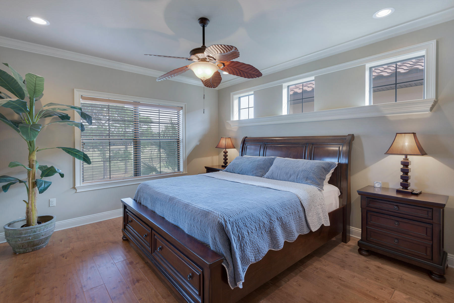 VILLA LAGO - Residential