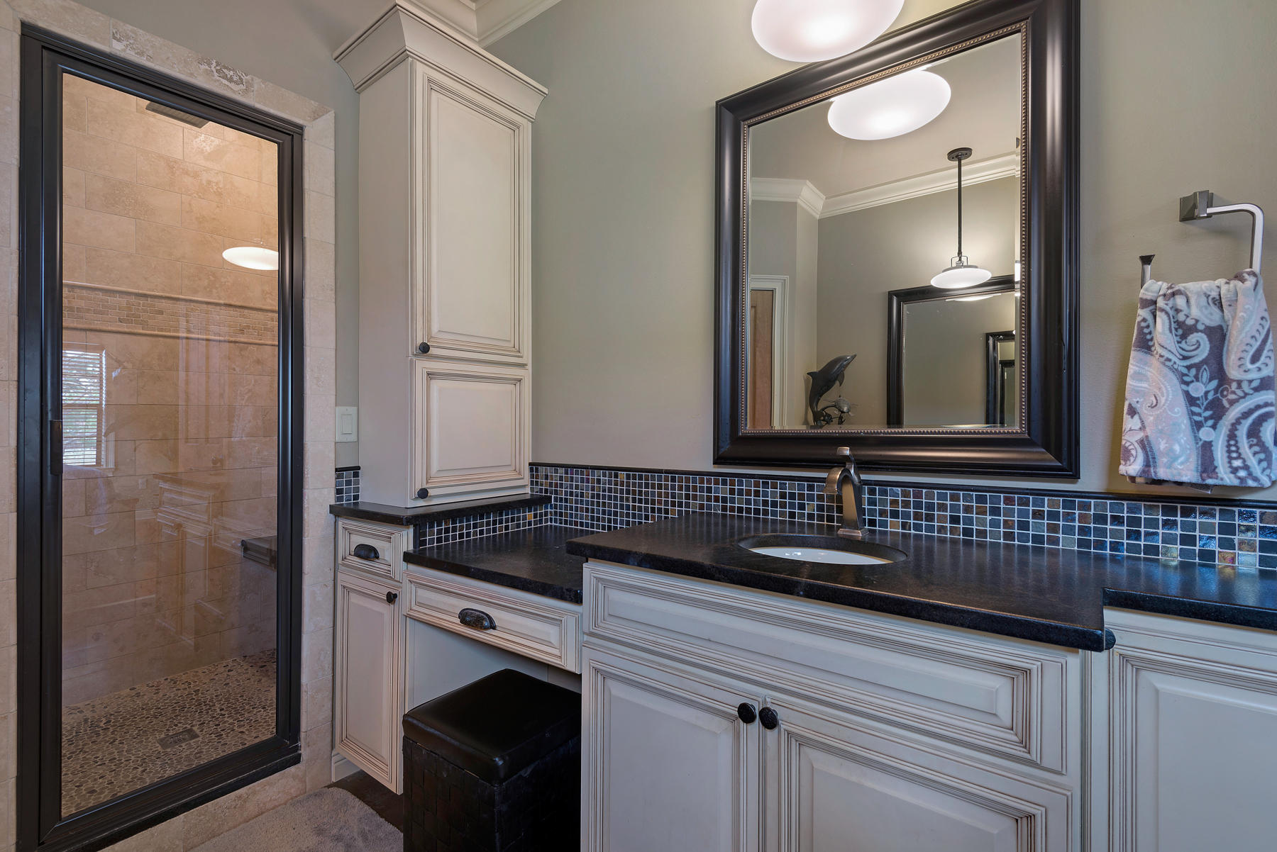 VILLA LAGO - Residential