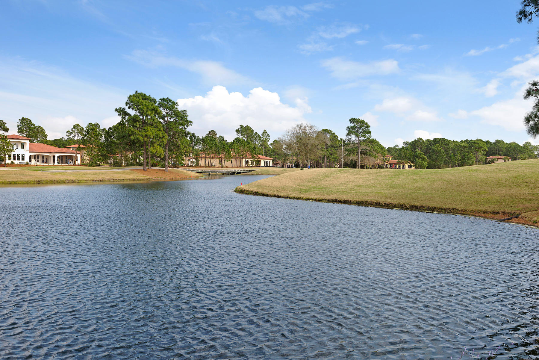 VILLA LAGO - Residential