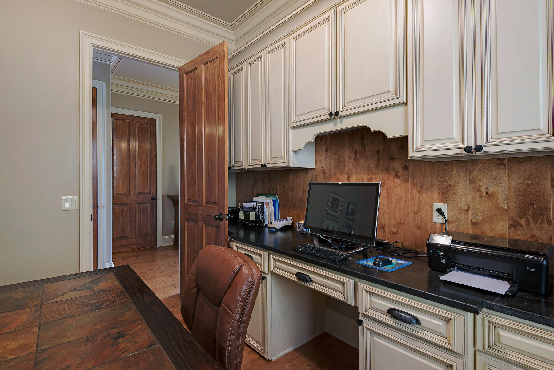 VILLA LAGO - Residential