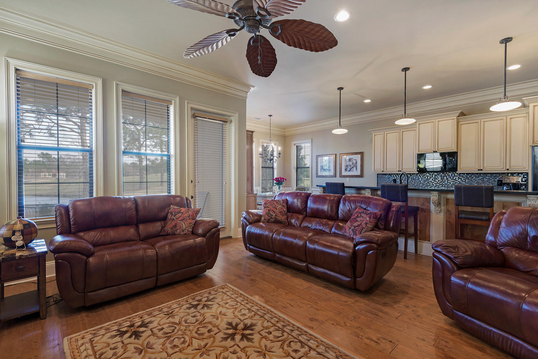 VILLA LAGO - Residential