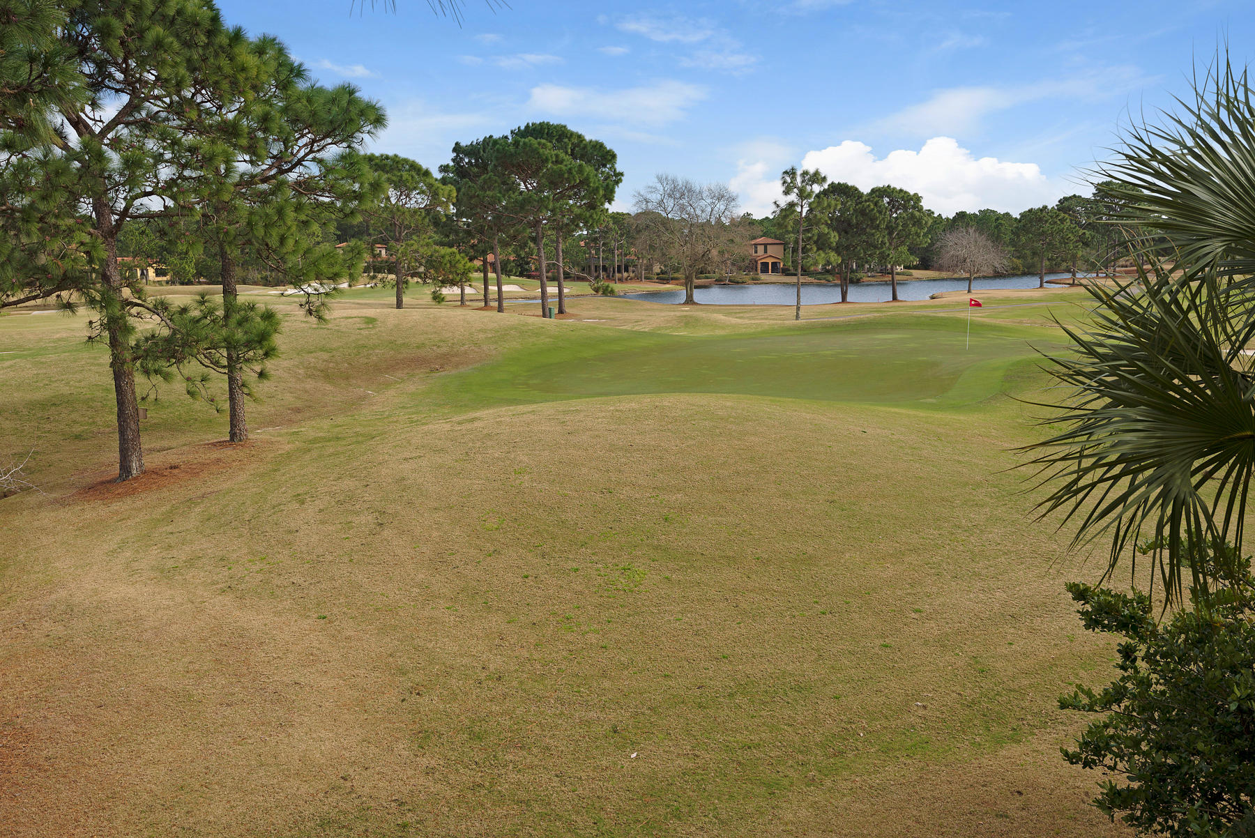 VILLA LAGO - Residential