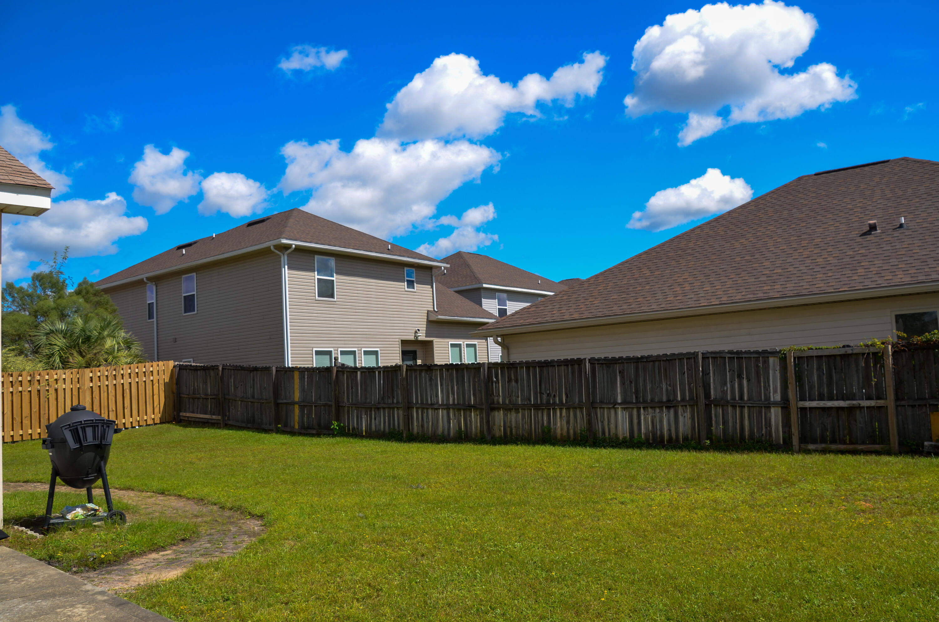 SANDY RIDGE ESTATES - Residential