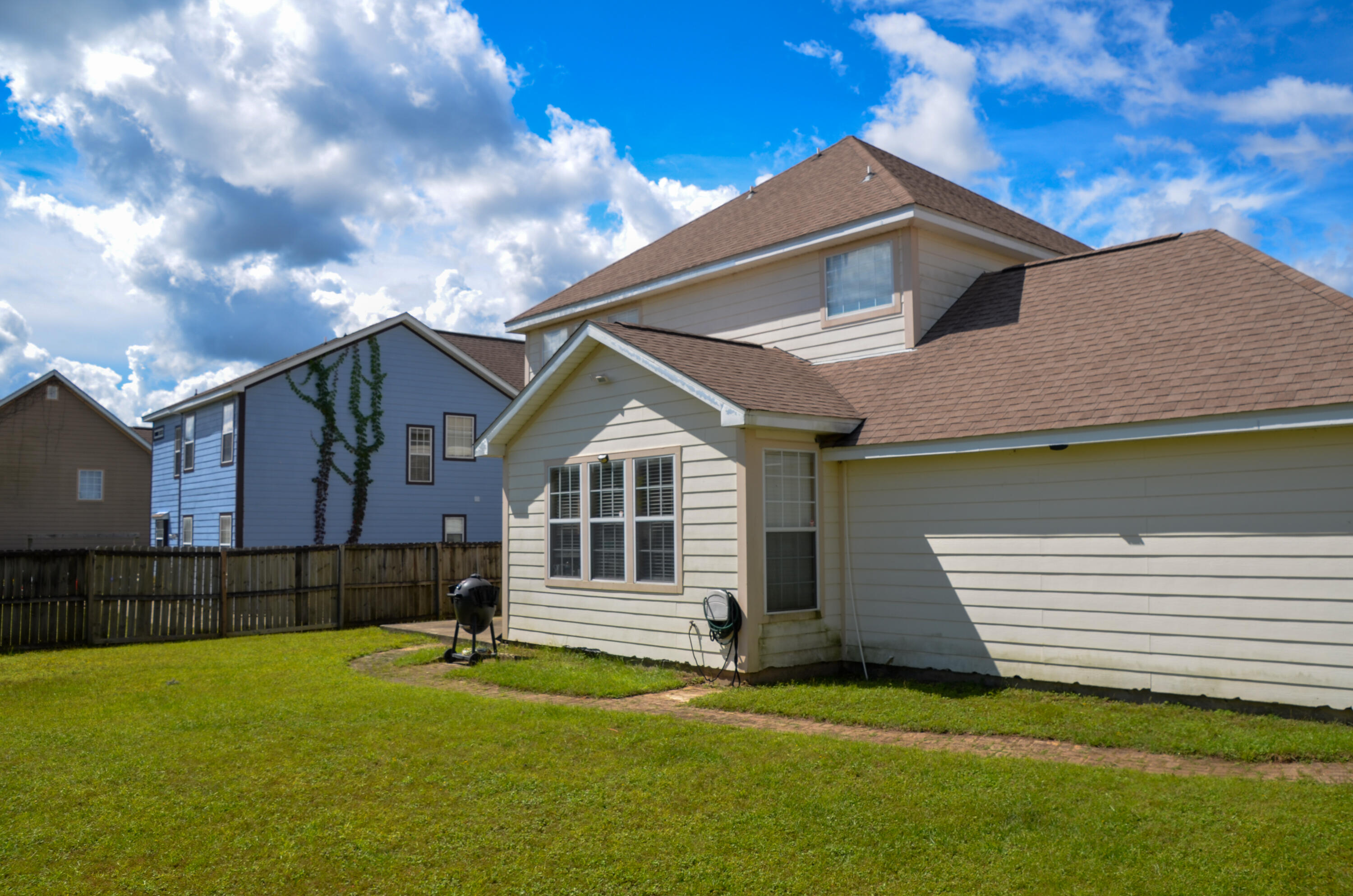 SANDY RIDGE ESTATES - Residential