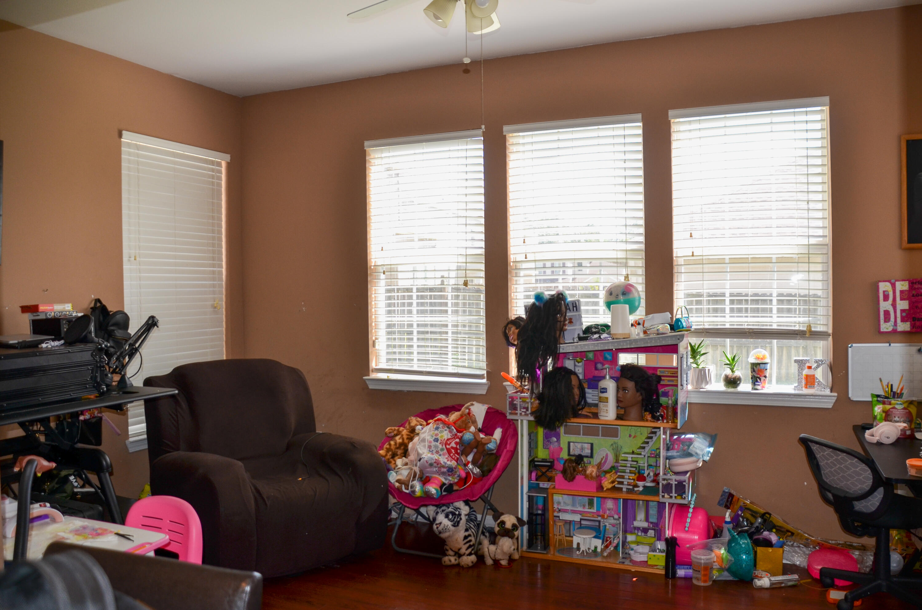 SANDY RIDGE ESTATES - Residential