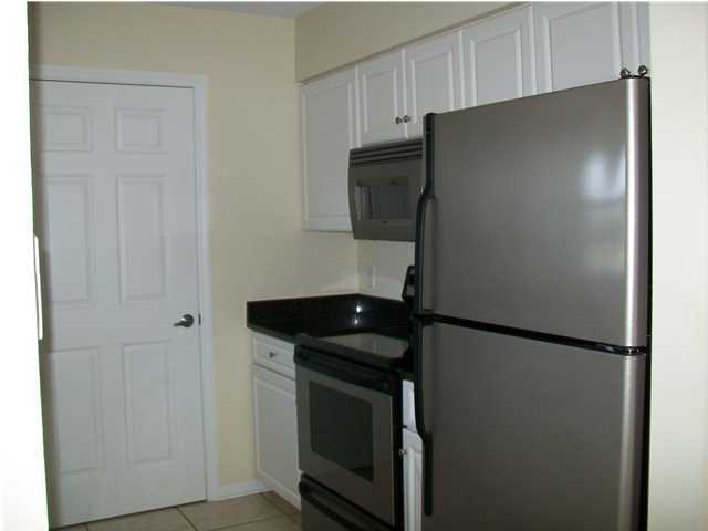 FLORIDA CLUB - Residential Lease