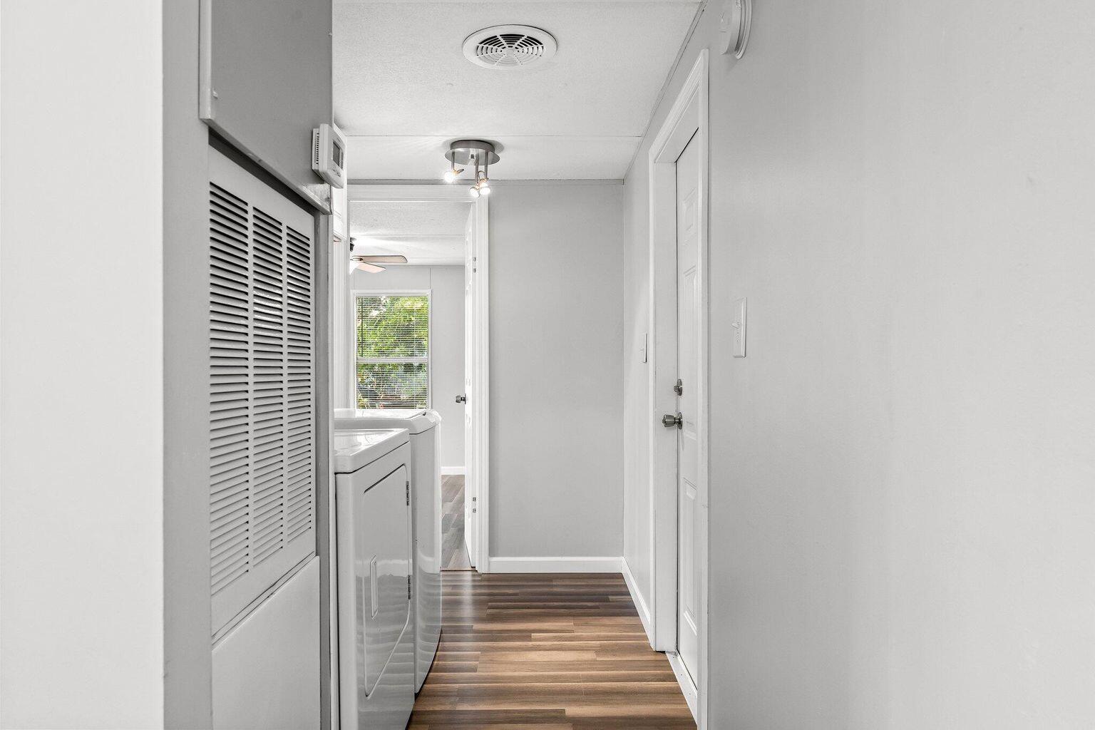 NORTH LAGOON OAKS - Residential