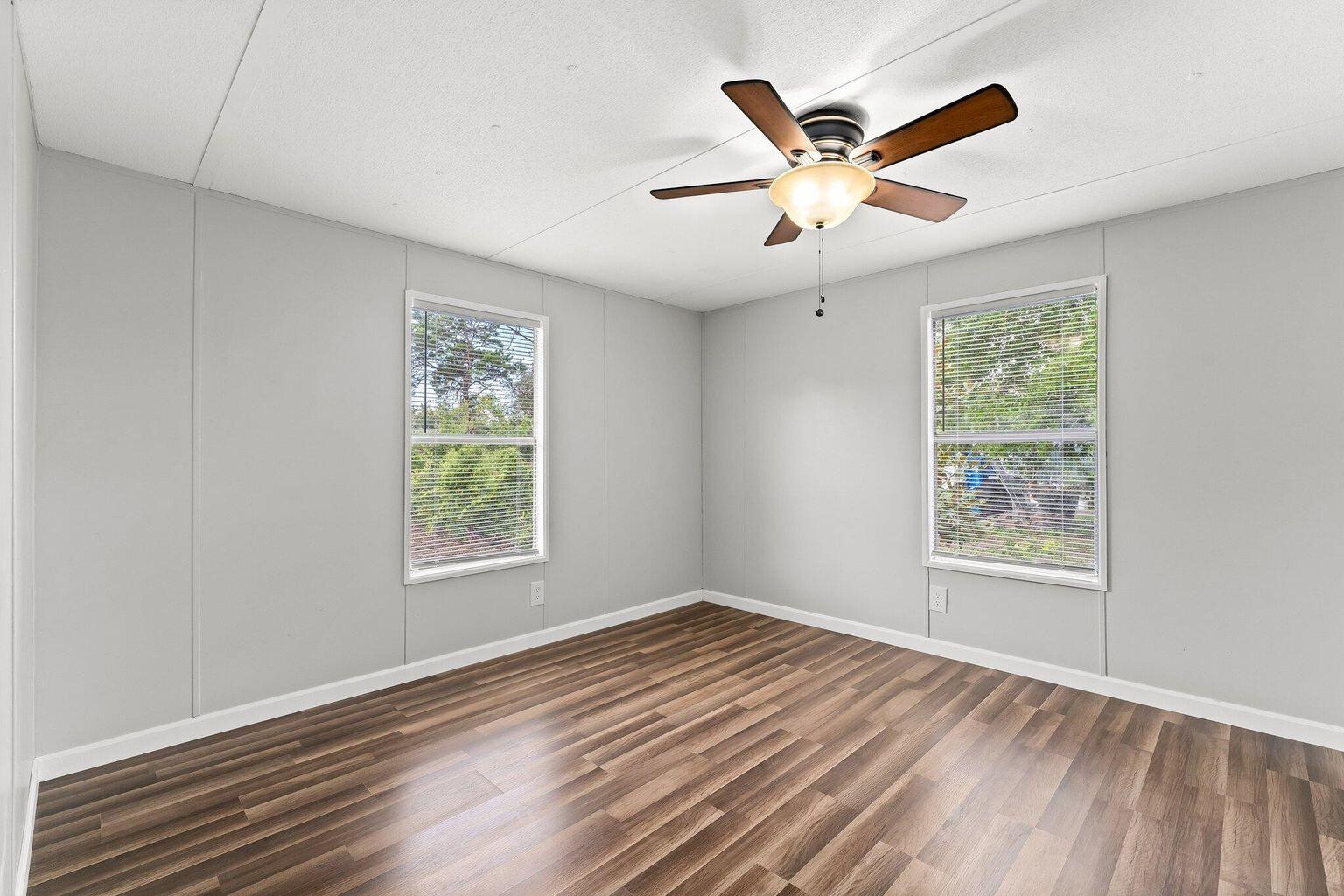 NORTH LAGOON OAKS - Residential