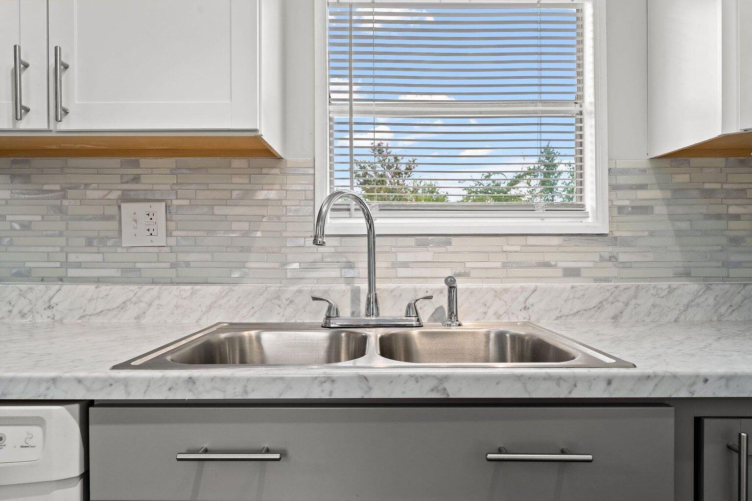NORTH LAGOON OAKS - Residential