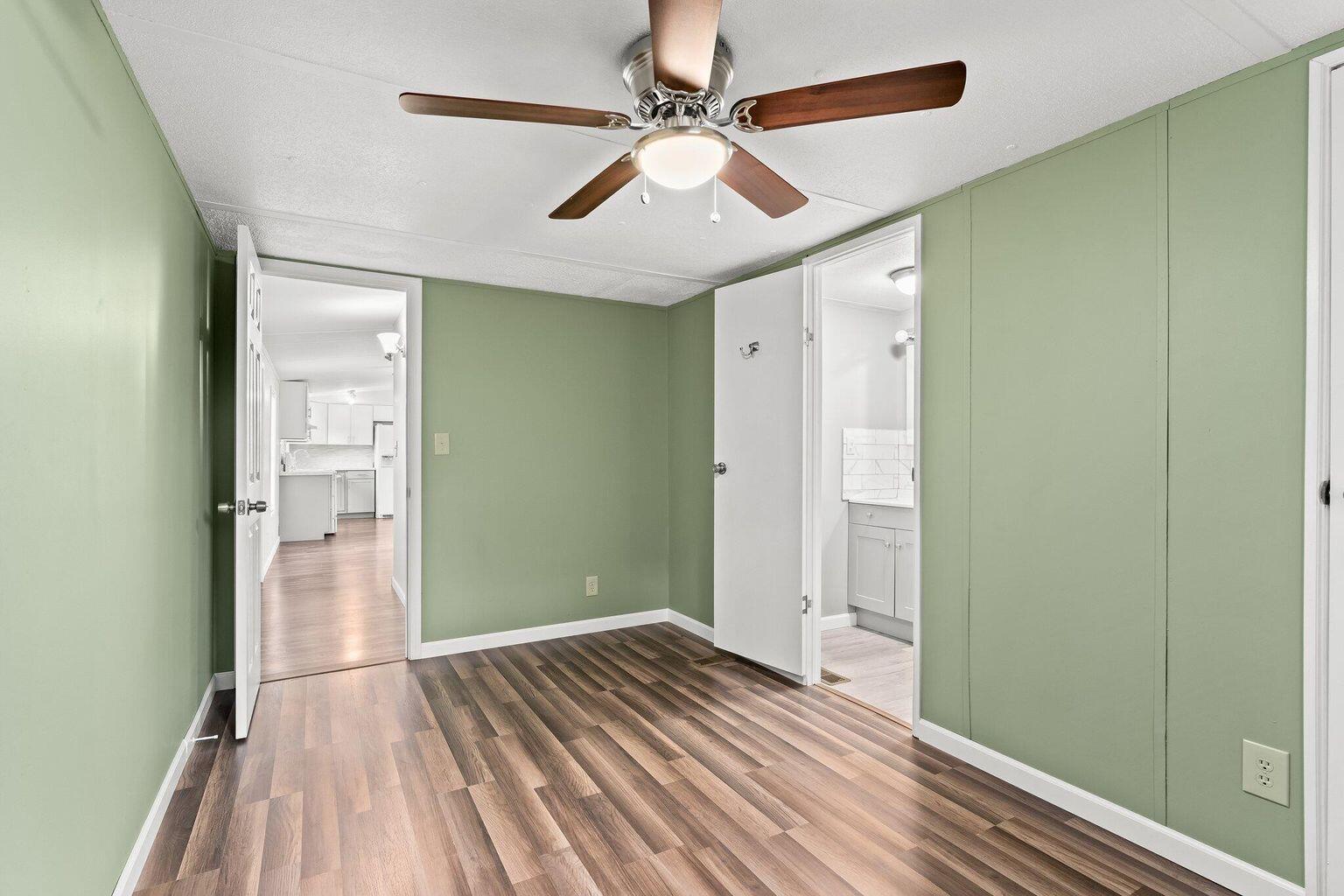 NORTH LAGOON OAKS - Residential