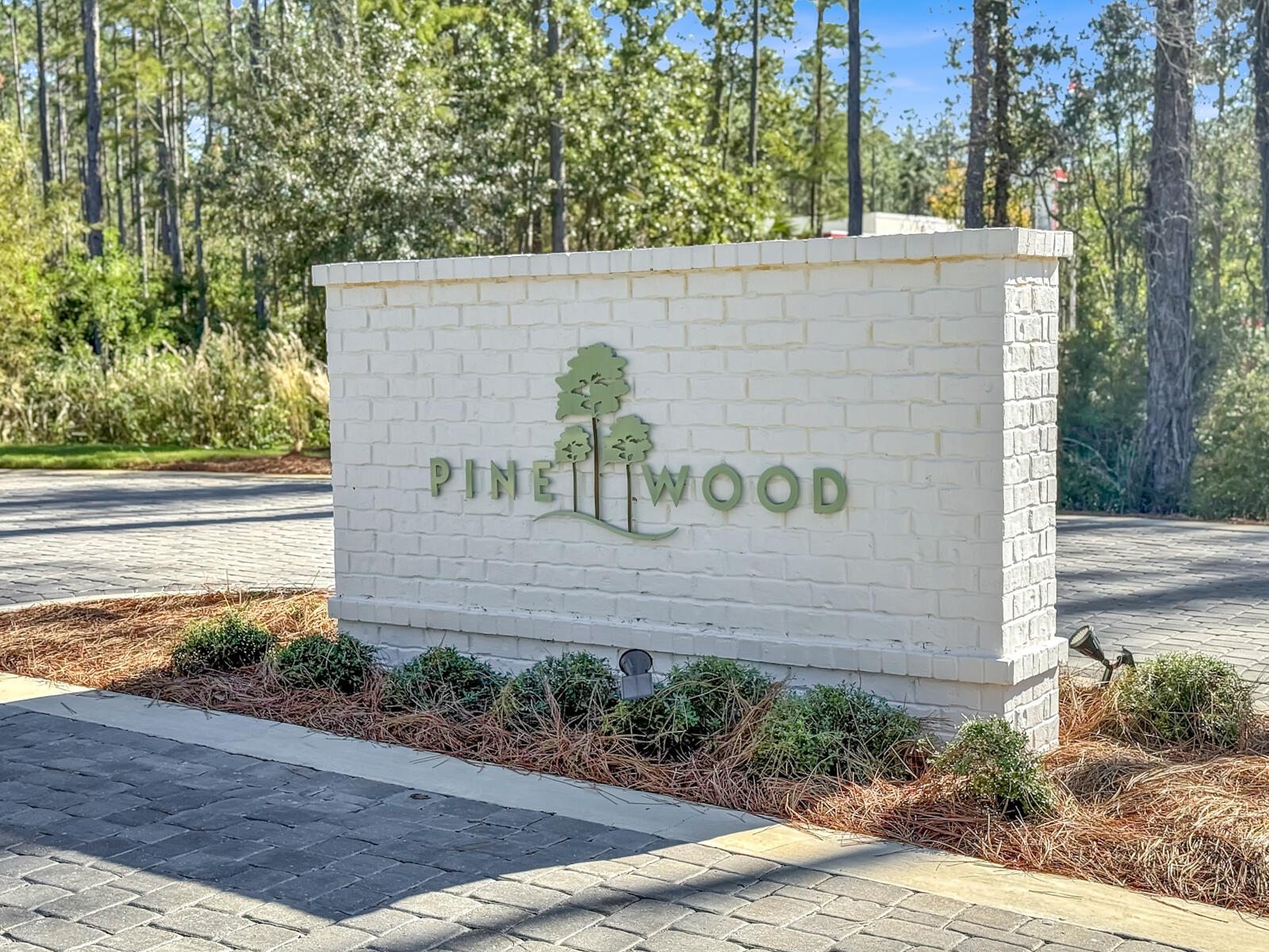 Pinewood Condos - Residential