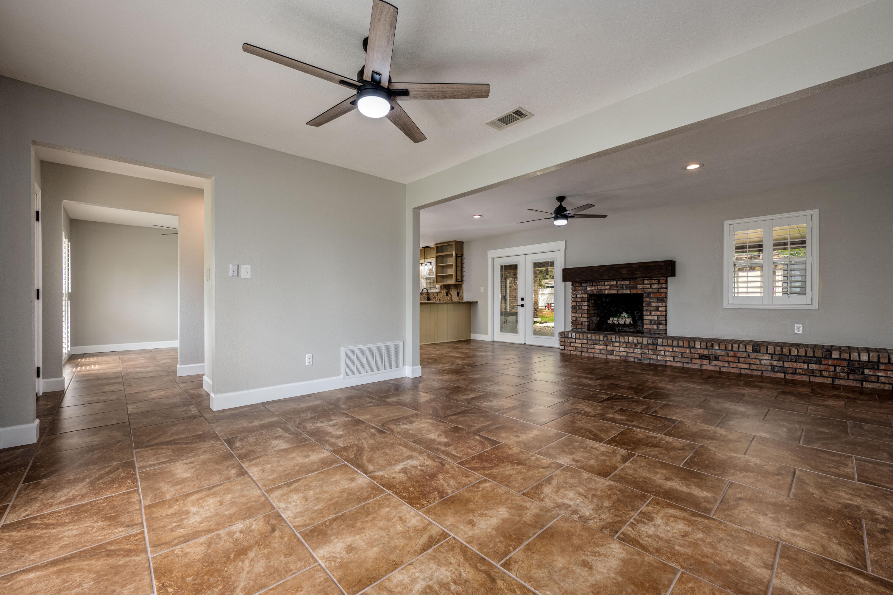 FIELD S/D 2ND ADDN - Residential