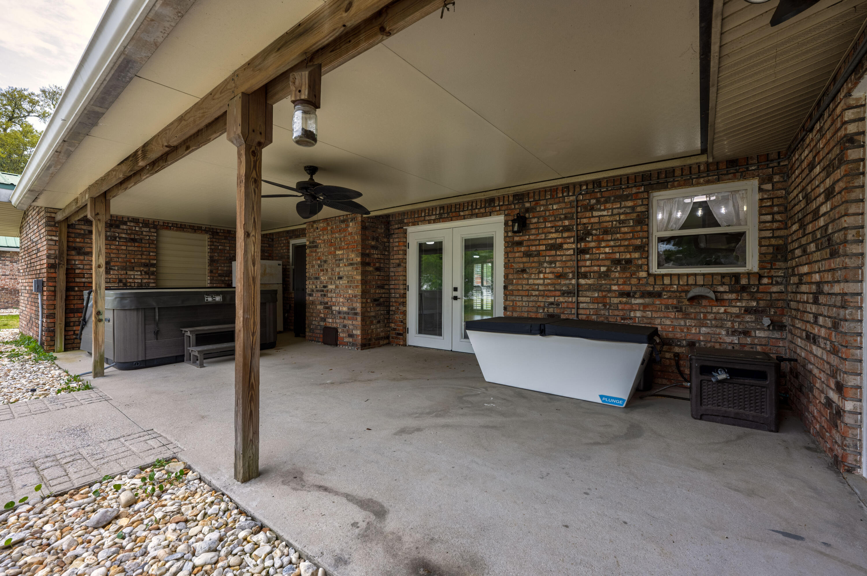 FIELD S/D 2ND ADDN - Residential