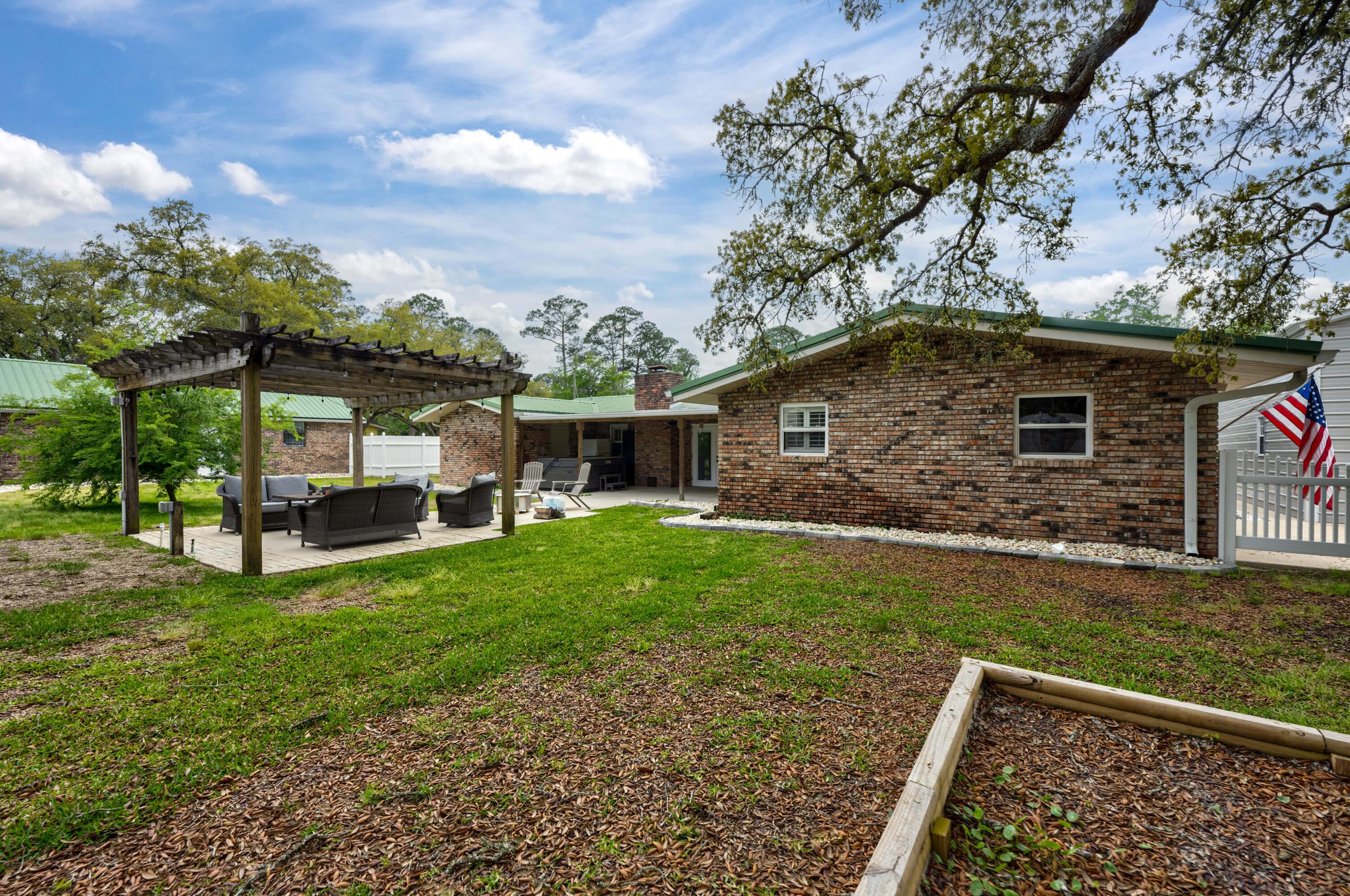 FIELD S/D 2ND ADDN - Residential