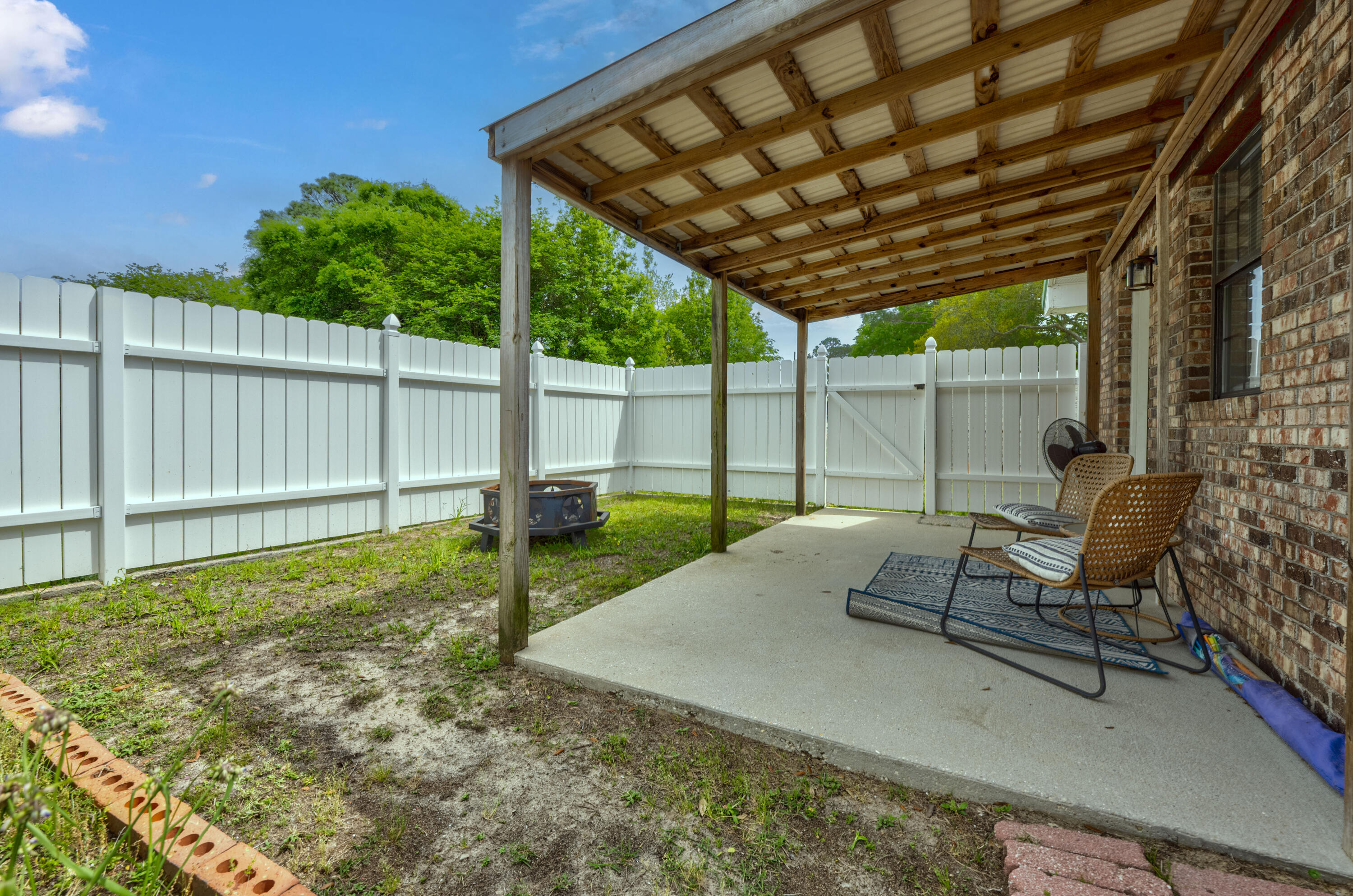 FIELD S/D 2ND ADDN - Residential