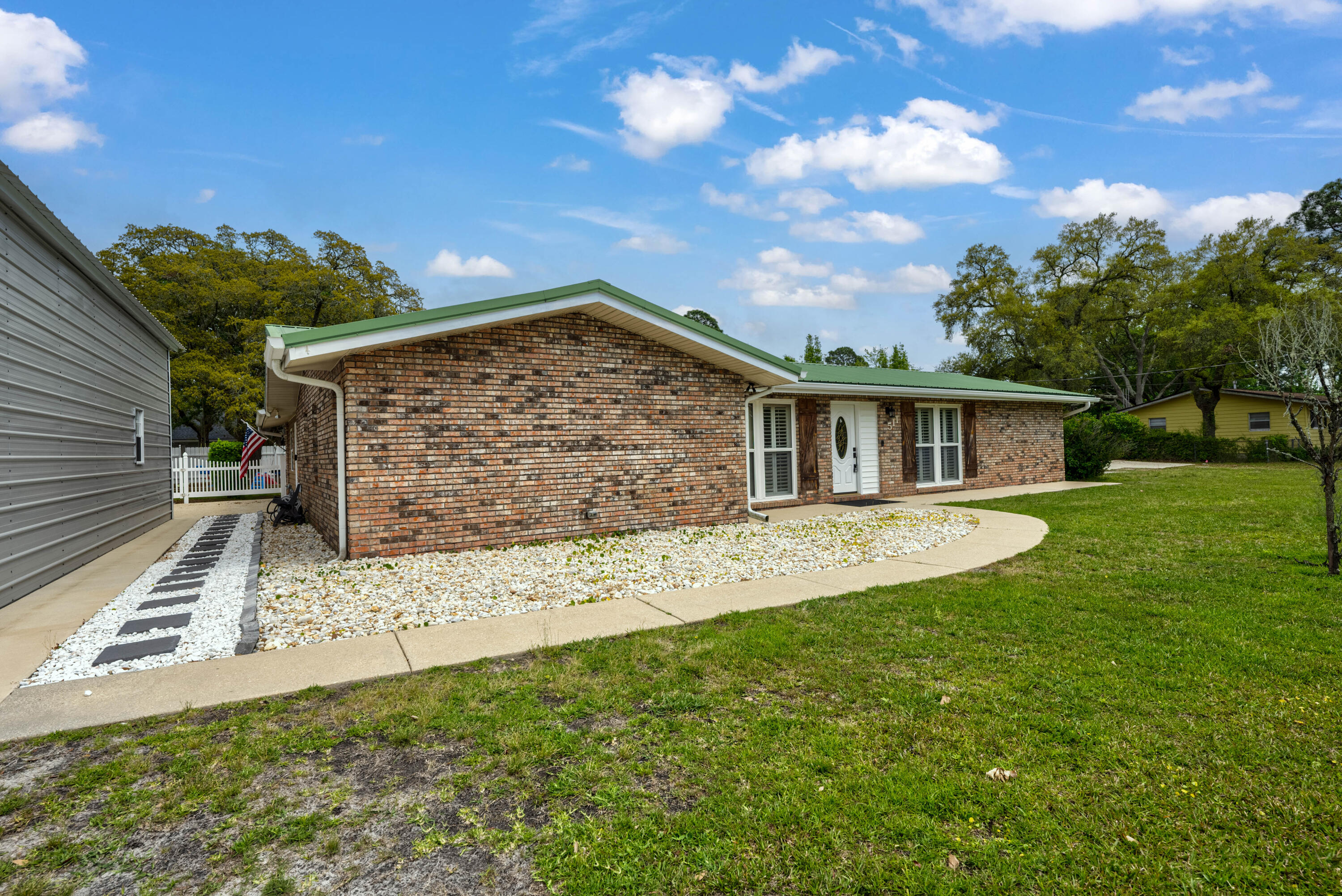 FIELD S/D 2ND ADDN - Residential