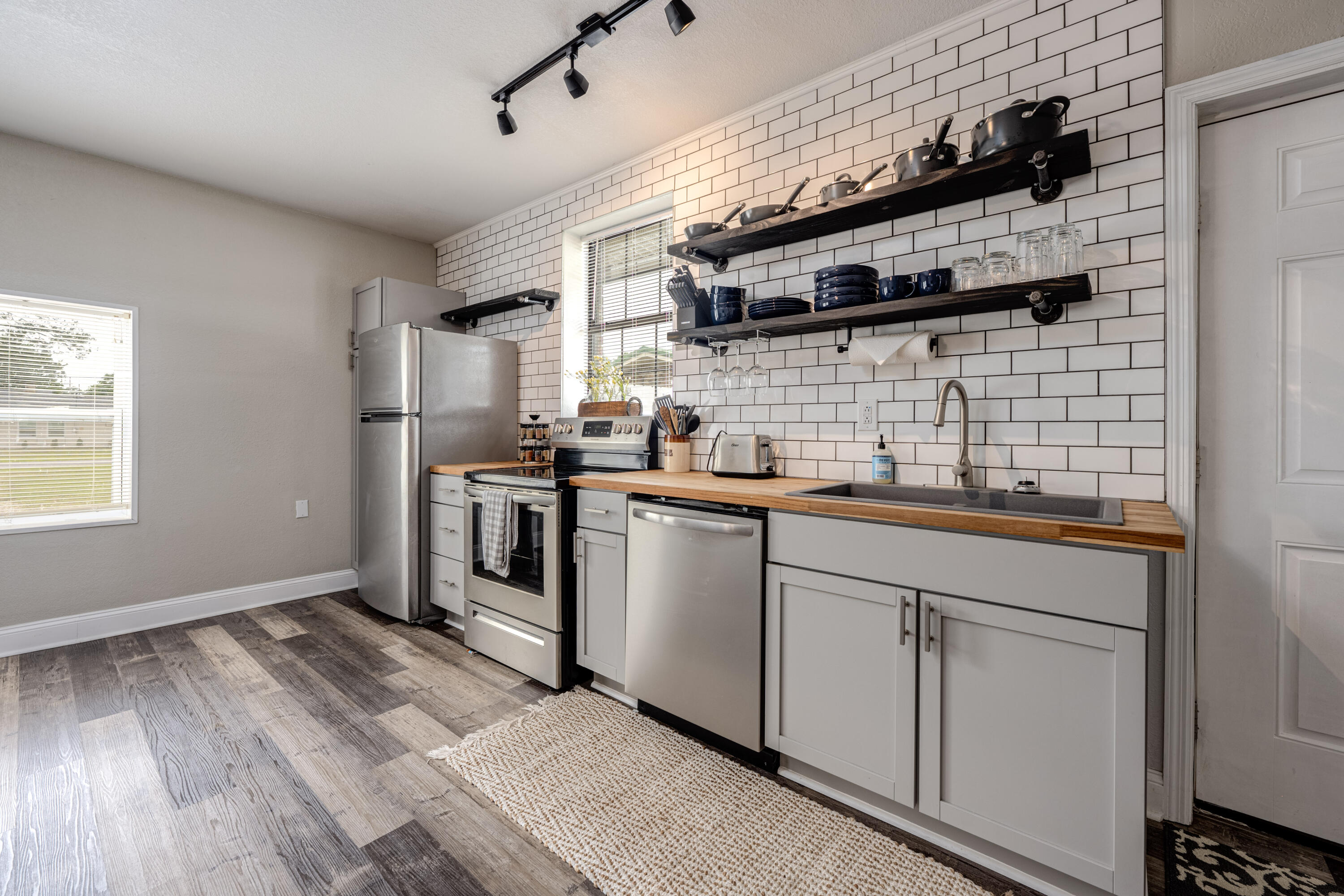 FIELD S/D 2ND ADDN - Residential