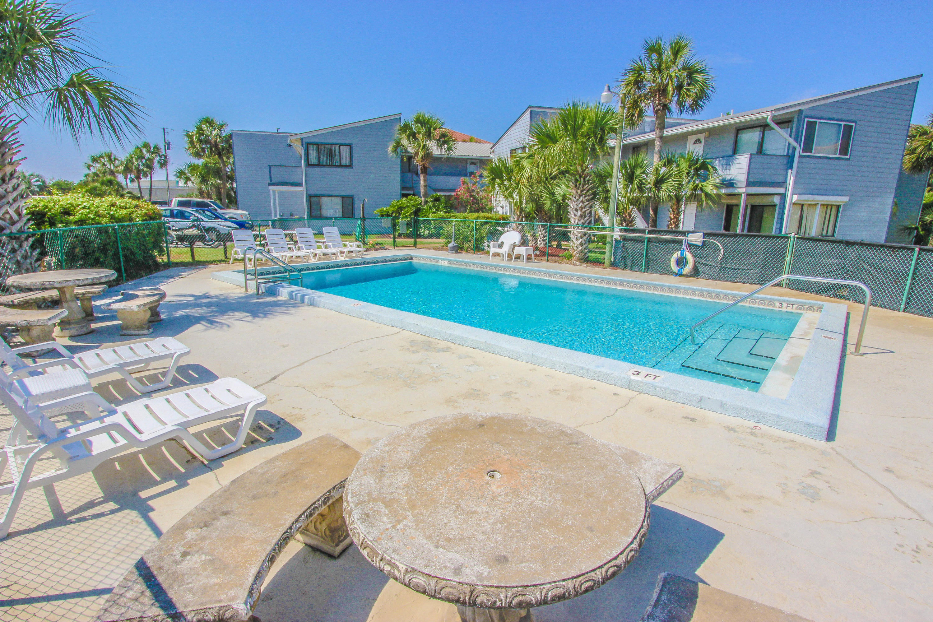 SURFSONG CONDO OF DESTIN - Residential