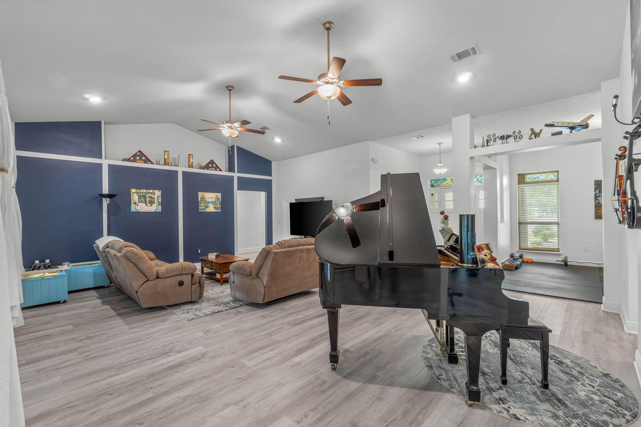 Holly By the Sea - Residential