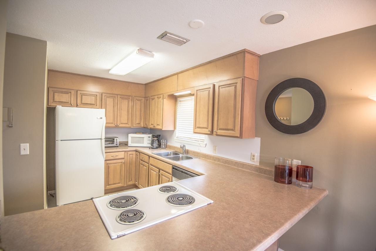 SANDCASTLES BY THE SEA T/H PH 1 - Residential