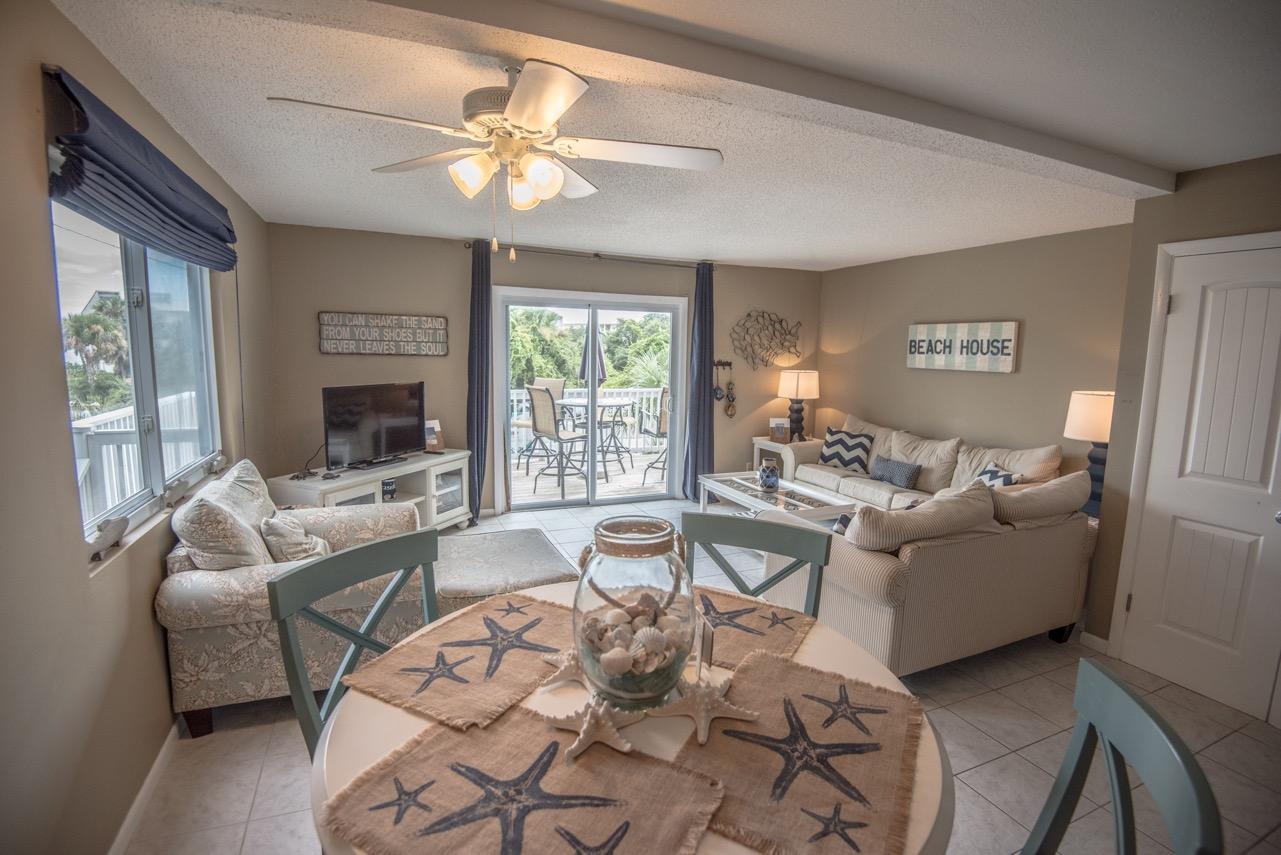 SANDCASTLES BY THE SEA T/H PH 1 - Residential