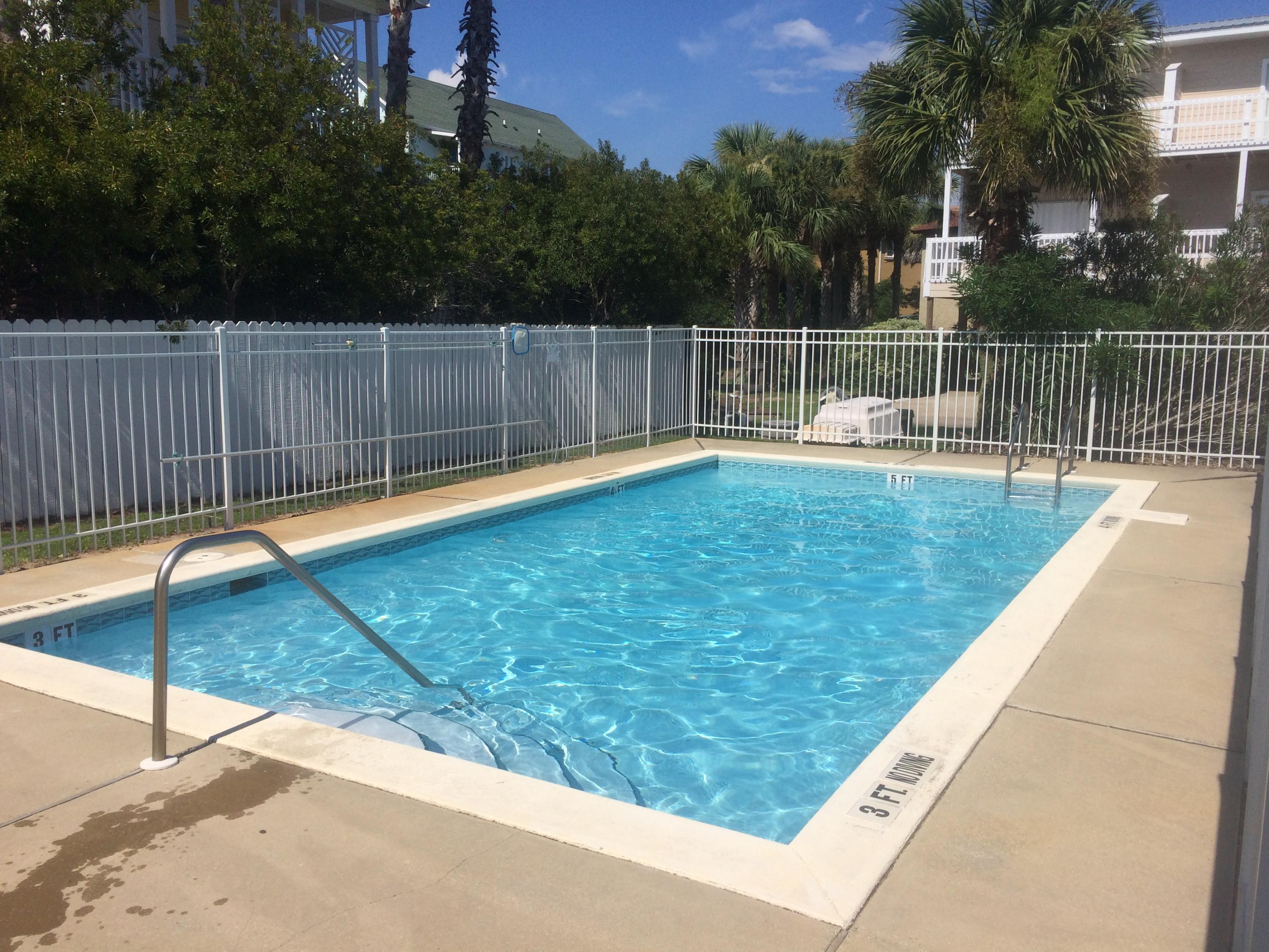 SANDCASTLES BY THE SEA T/H PH 1 - Residential