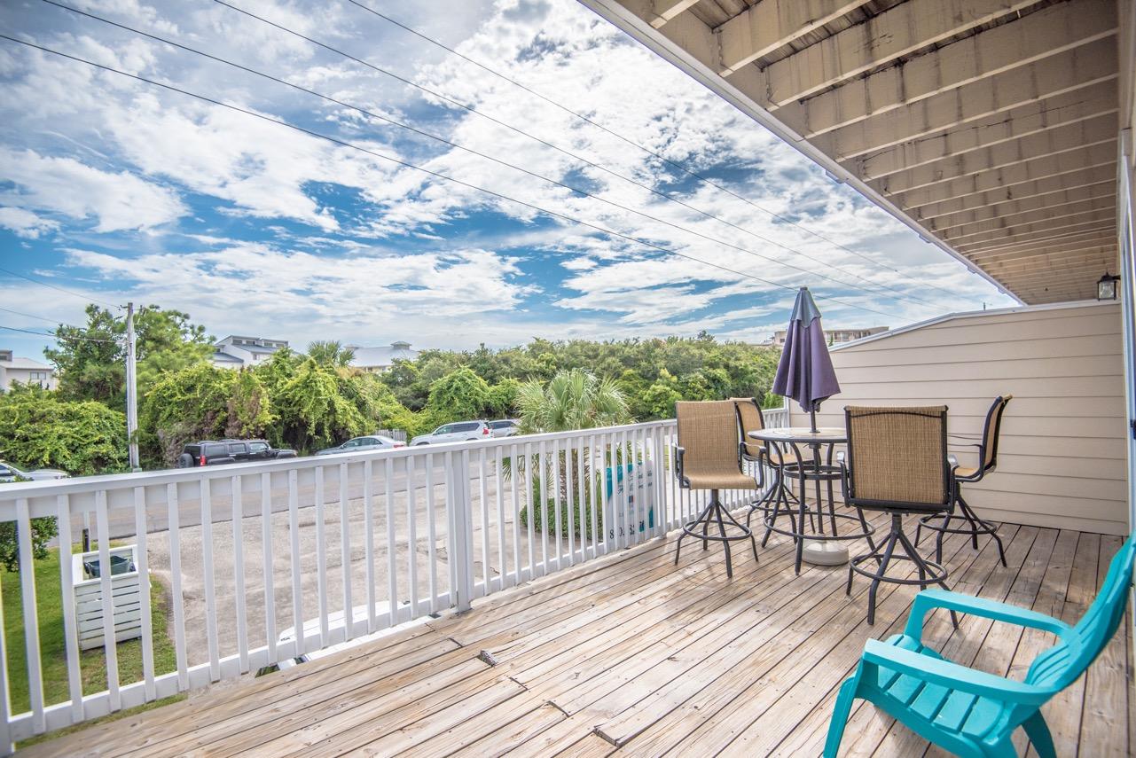 SANDCASTLES BY THE SEA T/H PH 1 - Residential