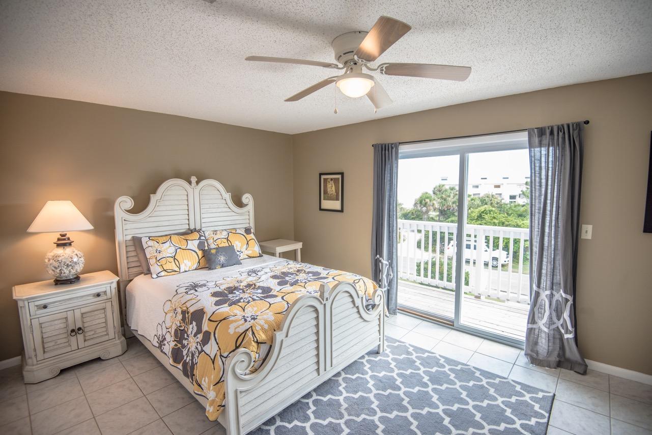 SANDCASTLES BY THE SEA T/H PH 1 - Residential