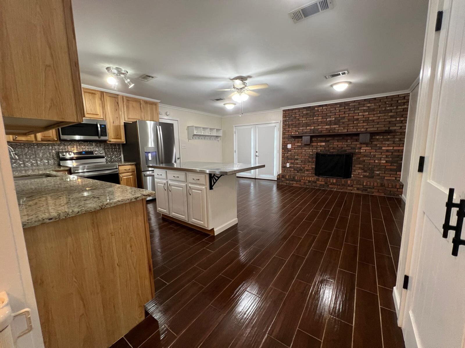 GABLE ESTATES - Residential Lease
