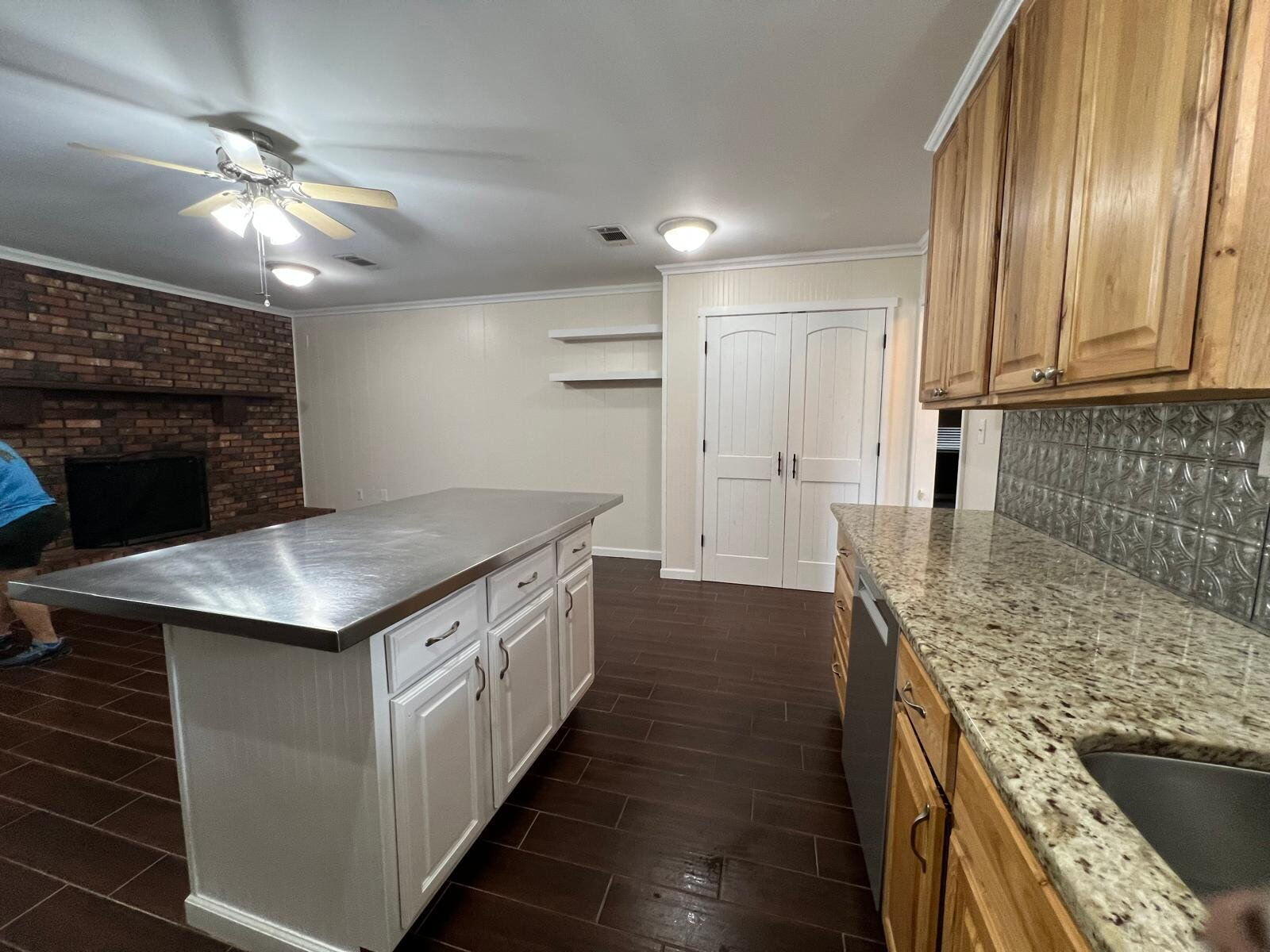 GABLE ESTATES - Residential Lease