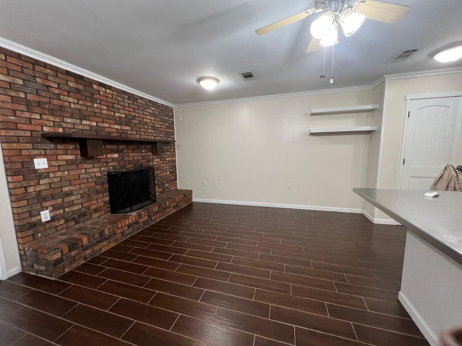 GABLE ESTATES - Residential Lease