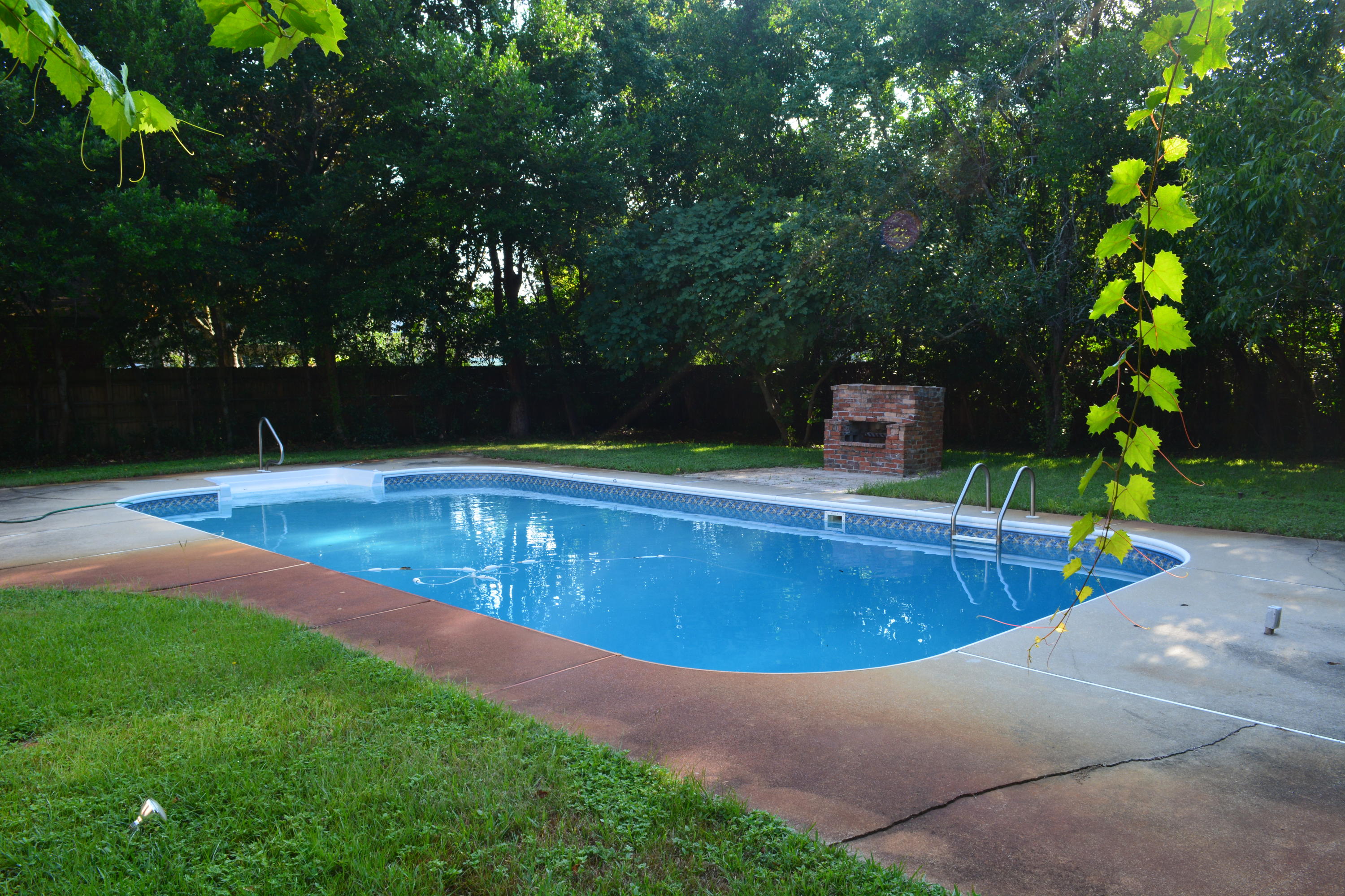 FOREST MANOR 2ND ADDN - Residential