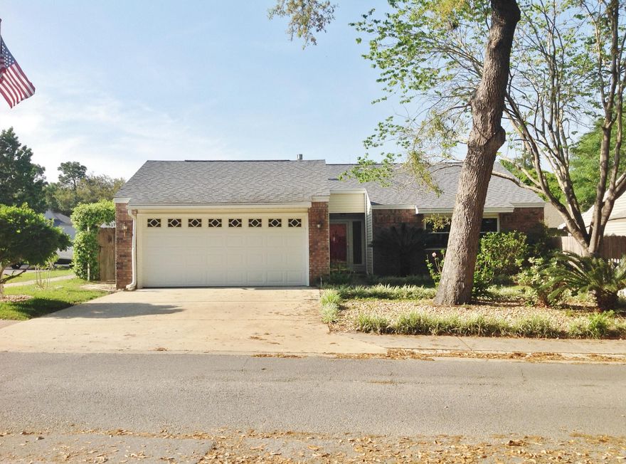 DRASTICALLY REDUCED FOR IMMEDIATE SALE! MOTIVATED SELLER'S! Rare find in Cedar Ridge! 3 bedroom, 2 bath home, complete with screened in SALT WATER, GUNITE POOL, fenced back yard, Florida room and 2 car garage on corner lot with lush landscaping and picket fence along one side. Large eat-in kitchen has window above the sink, shelved pantry, corian counter tops, hand painted tiles and real oak cabinets. Dining room leads to living room with vaulted ceiling, gas fireplace and sunny Florida room. Master has walk in closet & tile accented shower. 2 additional bedrooms are perfect for family, guest, office/craft room. Engineered, floating, laminate floors along with tile in kitchen, baths and foyer. Interior recently painted. Garage features painted floor and work area with cabinets and sink.