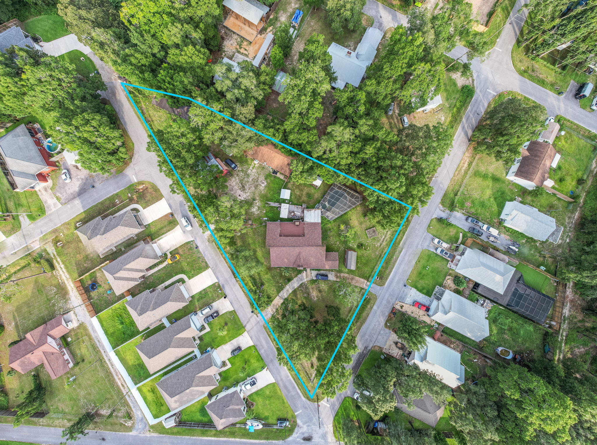 VILLA TASSO TOWN OF - Residential
