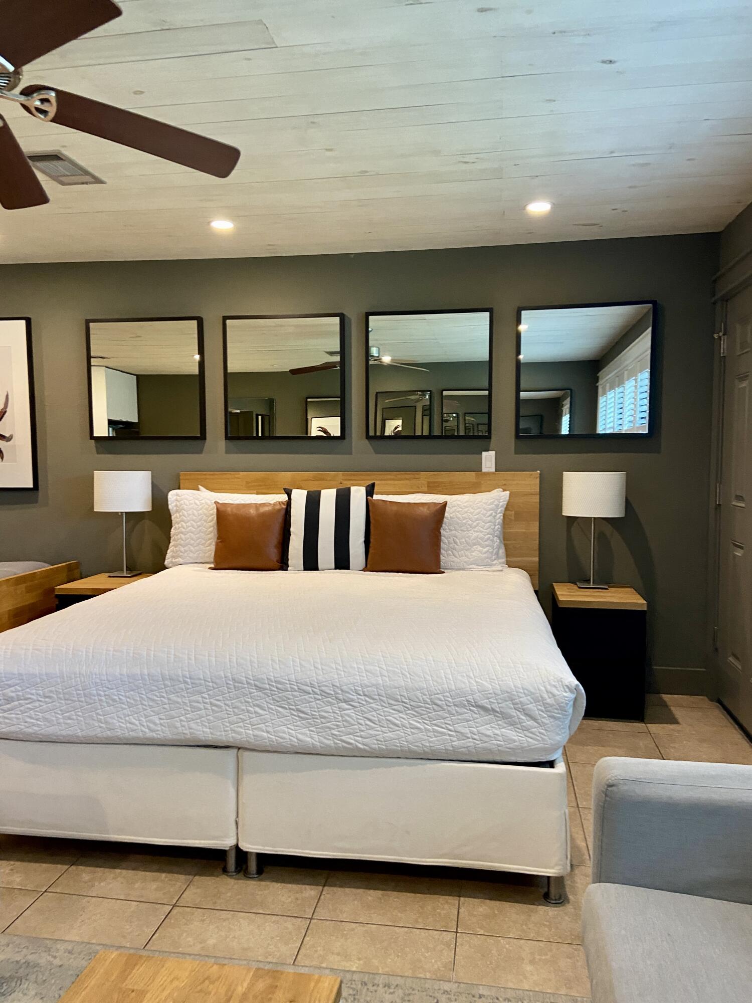 HIDDEN BEACH VILLAS CONDO - Residential