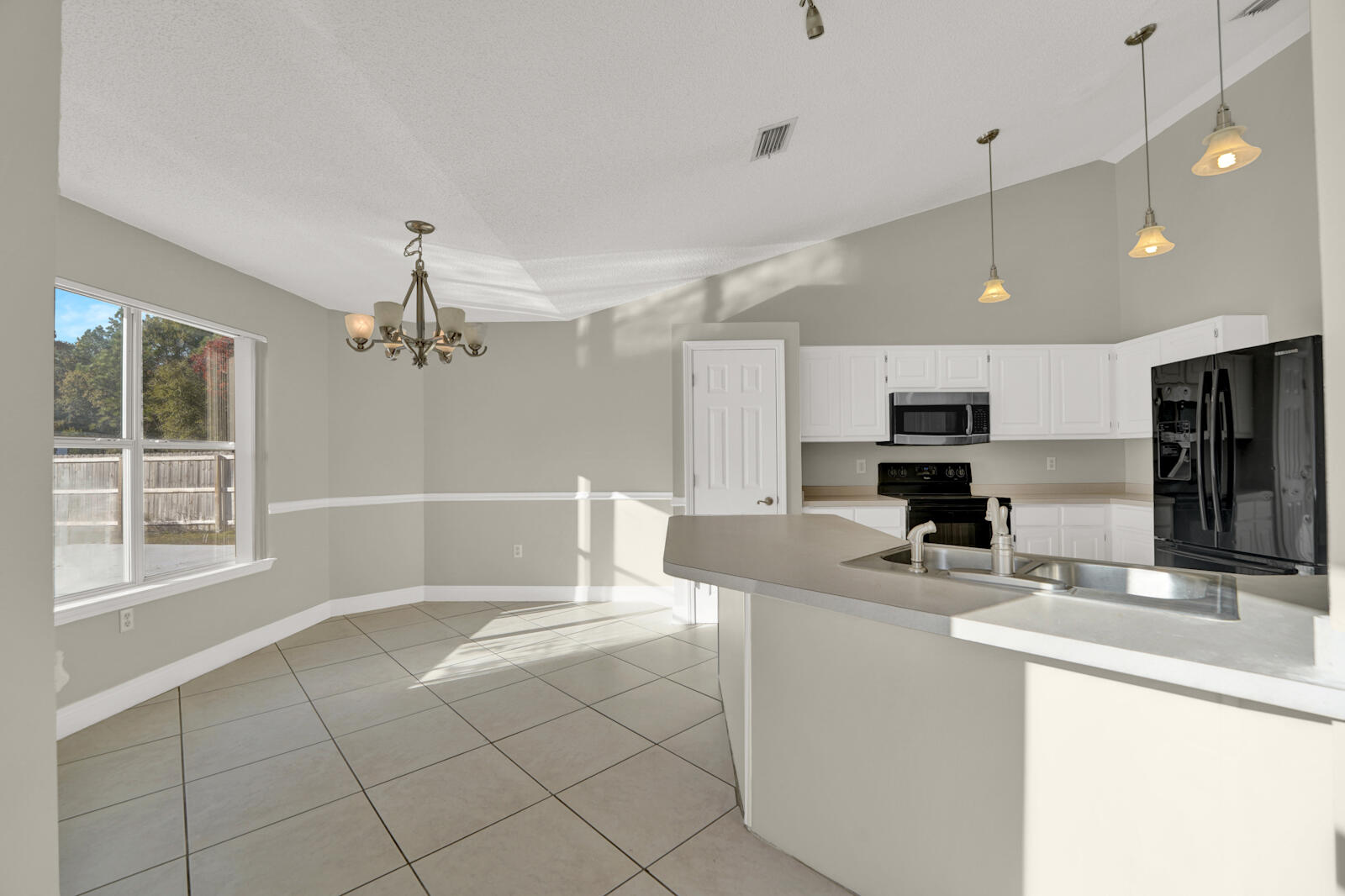 CORONADO VILLAGE PH 3 - Residential