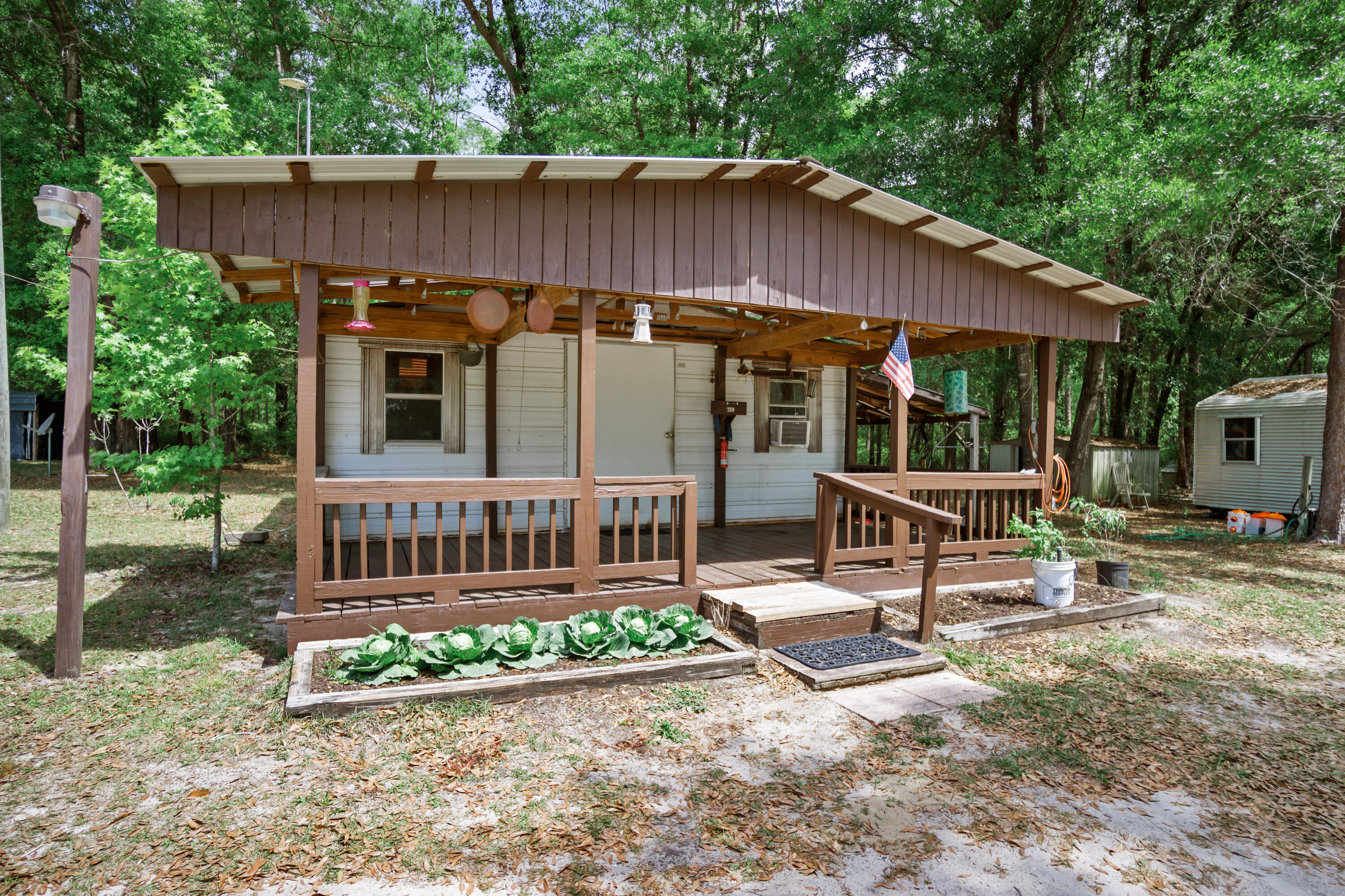 NO RECORDED SUBDIVISION - Residential