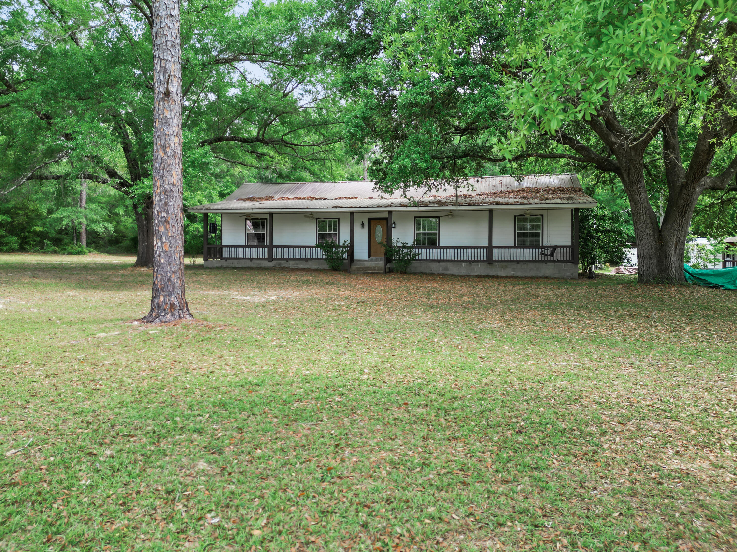 NO RECORDED SUBDIVISION - Residential