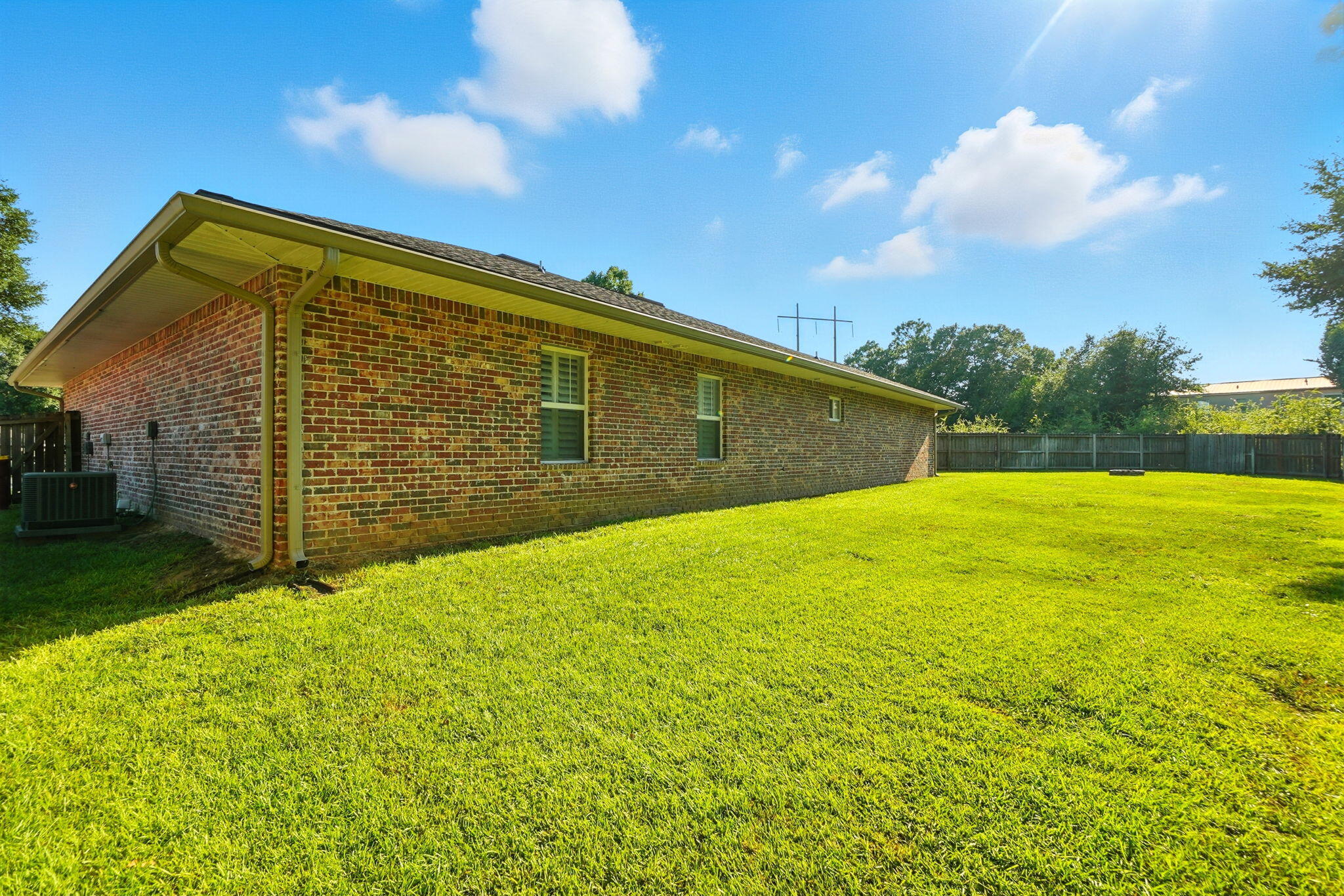 TRAILWOOD ESTATES - Residential