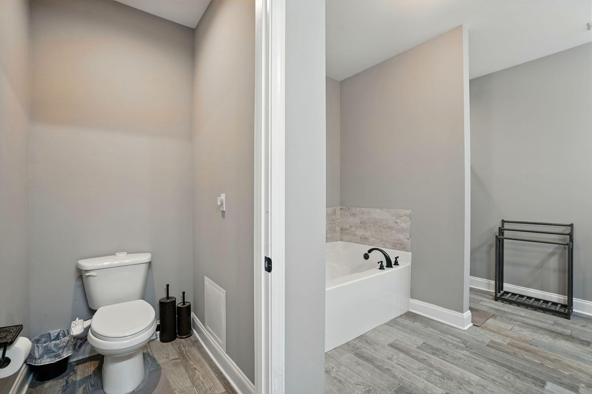 TRAILWOOD ESTATES - Residential