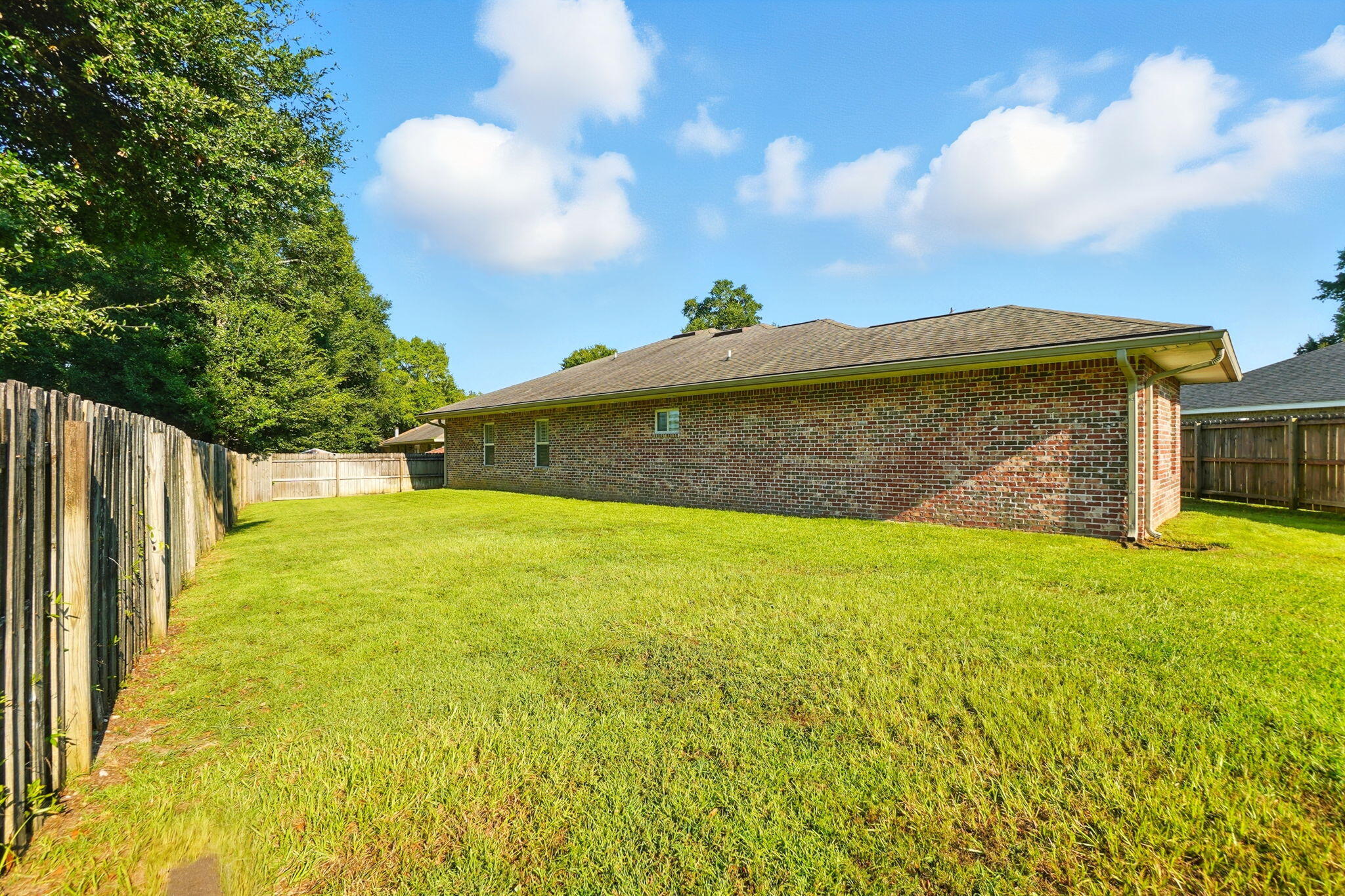 TRAILWOOD ESTATES - Residential