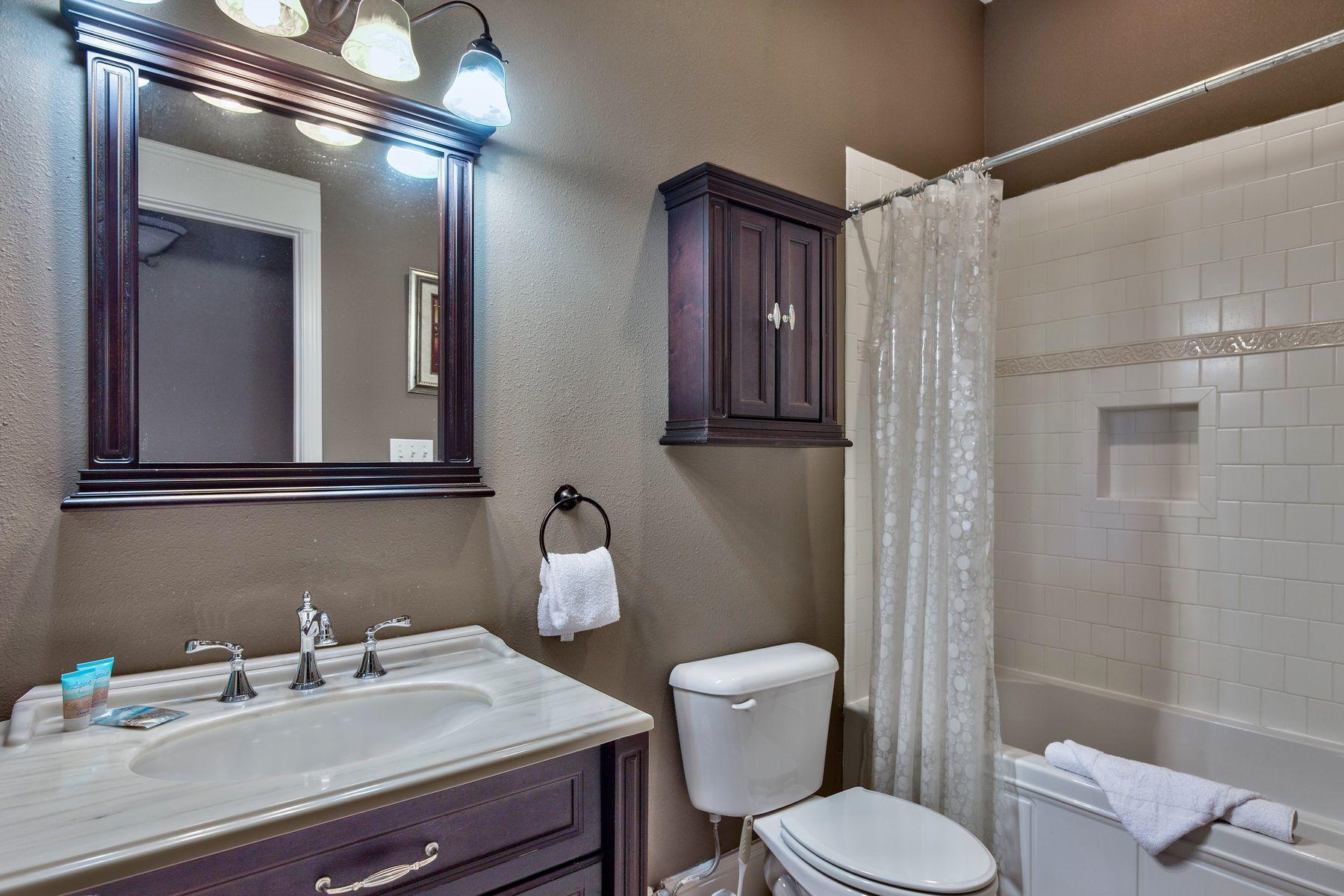 TOPSAIL VILLAGE - Residential