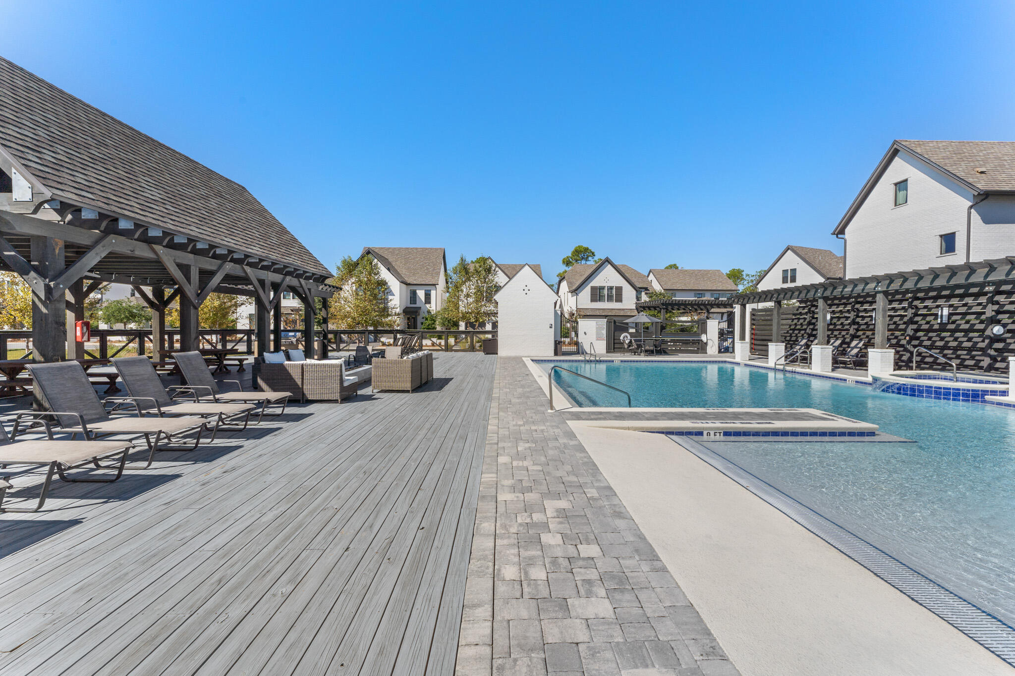 Ridgewalk - Residential