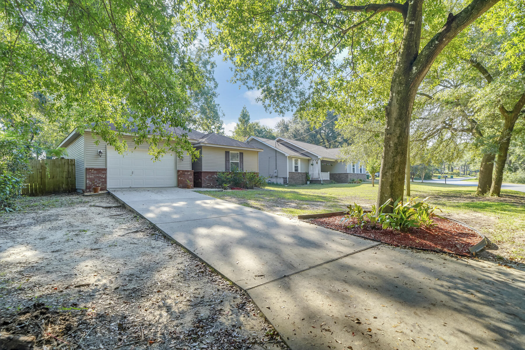 MCLAUGHLIN & HARRIS - Residential