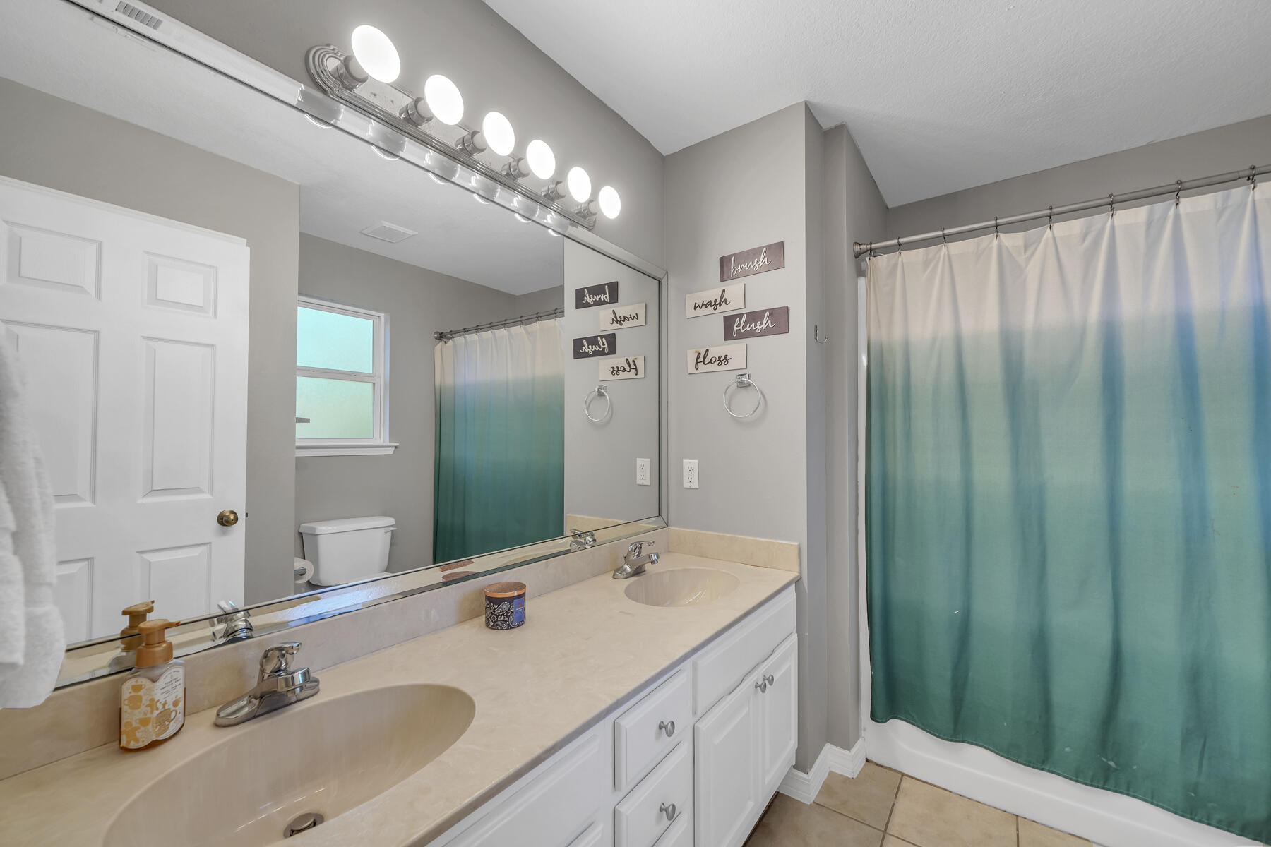 MCLAUGHLIN & HARRIS - Residential