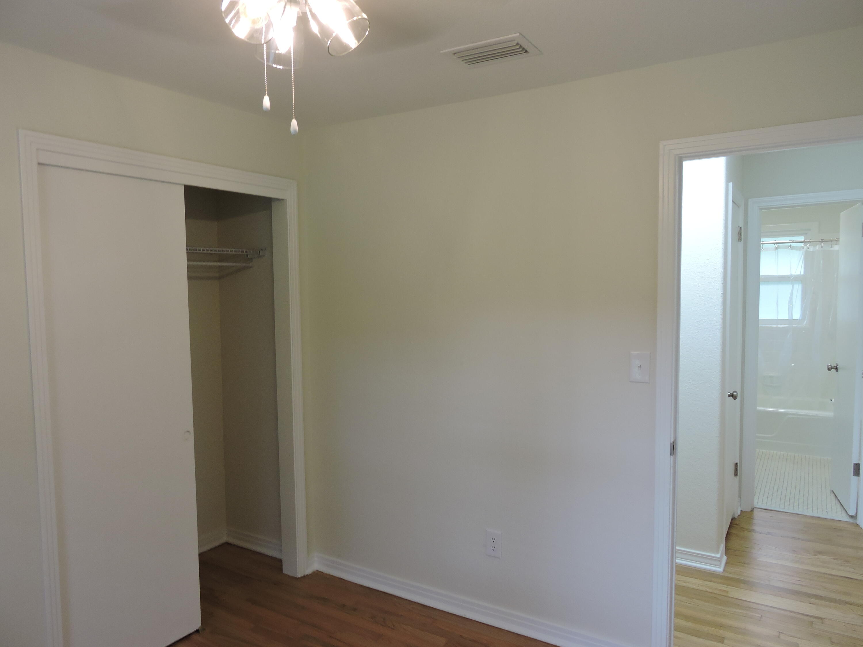 OAKCREST F & G PLAT 5 - Residential Lease