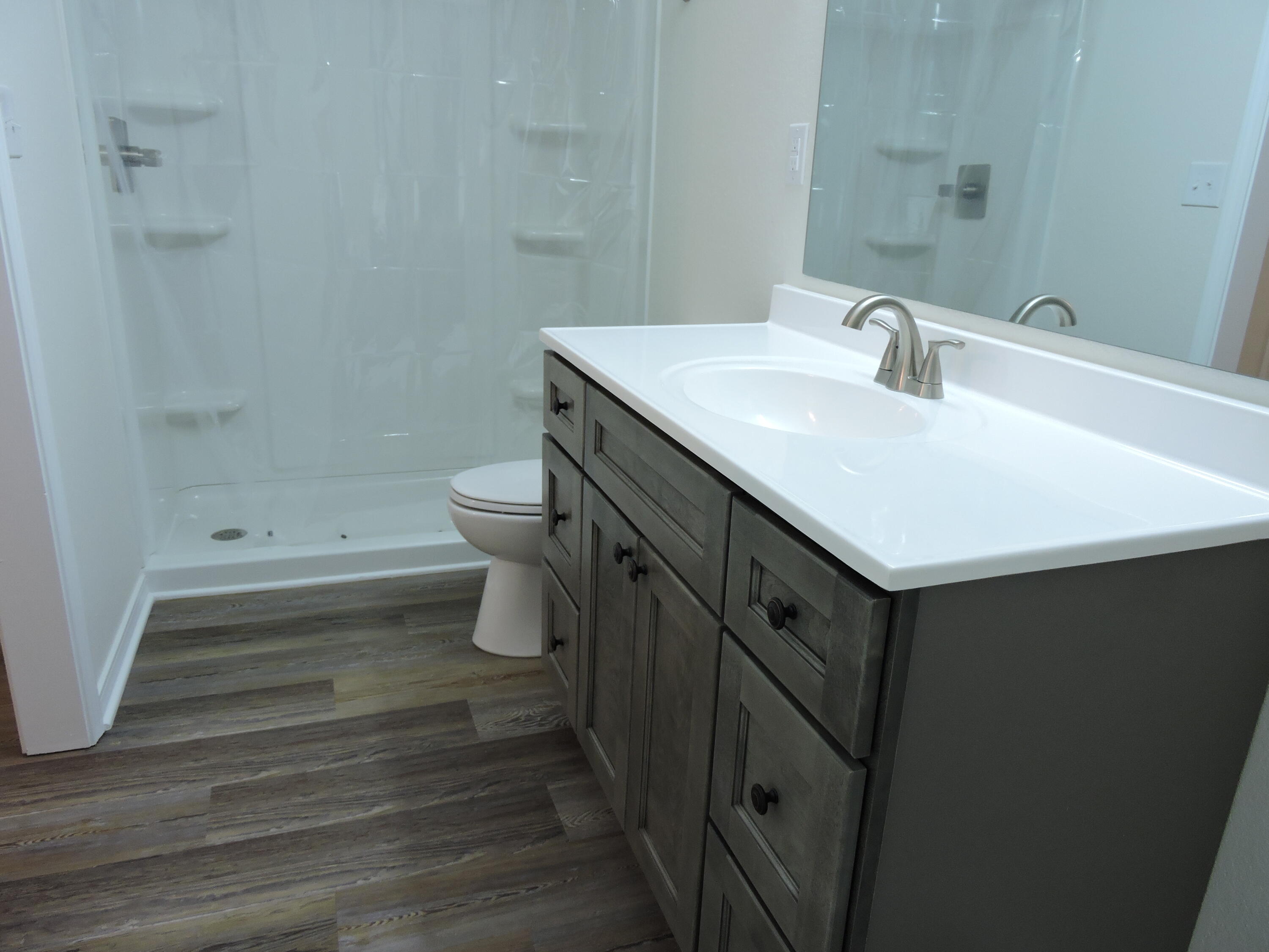 OAKCREST F & G PLAT 5 - Residential Lease