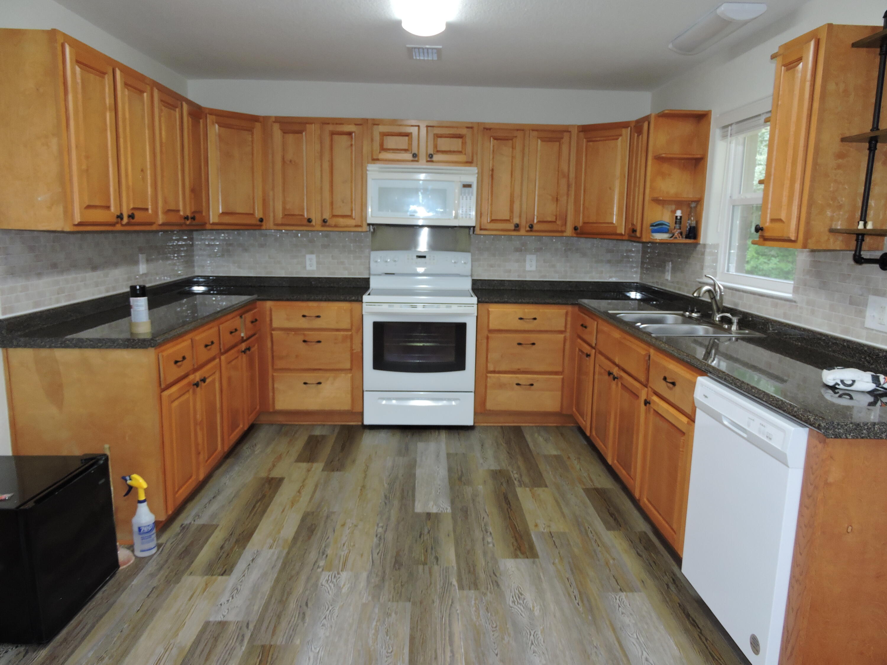 OAKCREST F & G PLAT 5 - Residential Lease