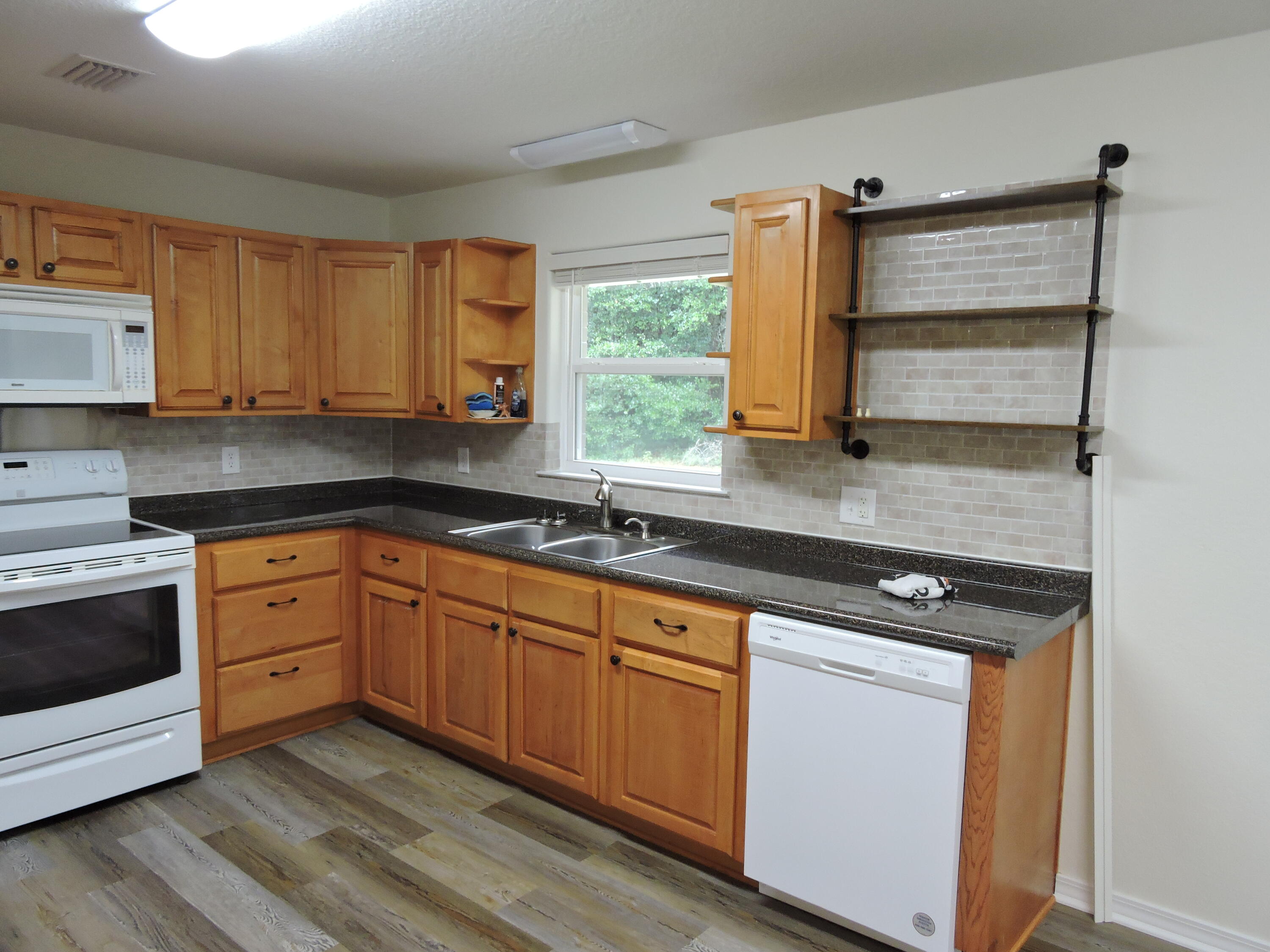 OAKCREST F & G PLAT 5 - Residential Lease