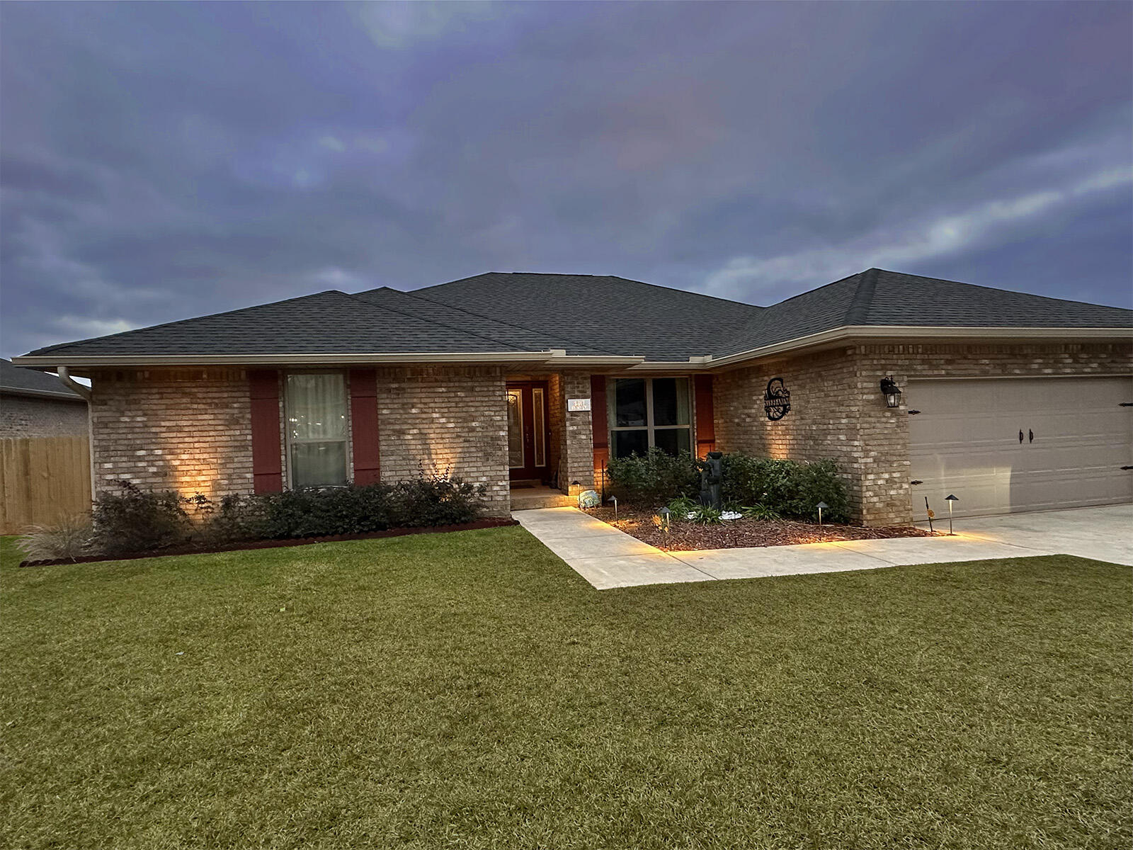 CHARLESTON PLACE - Residential Lease